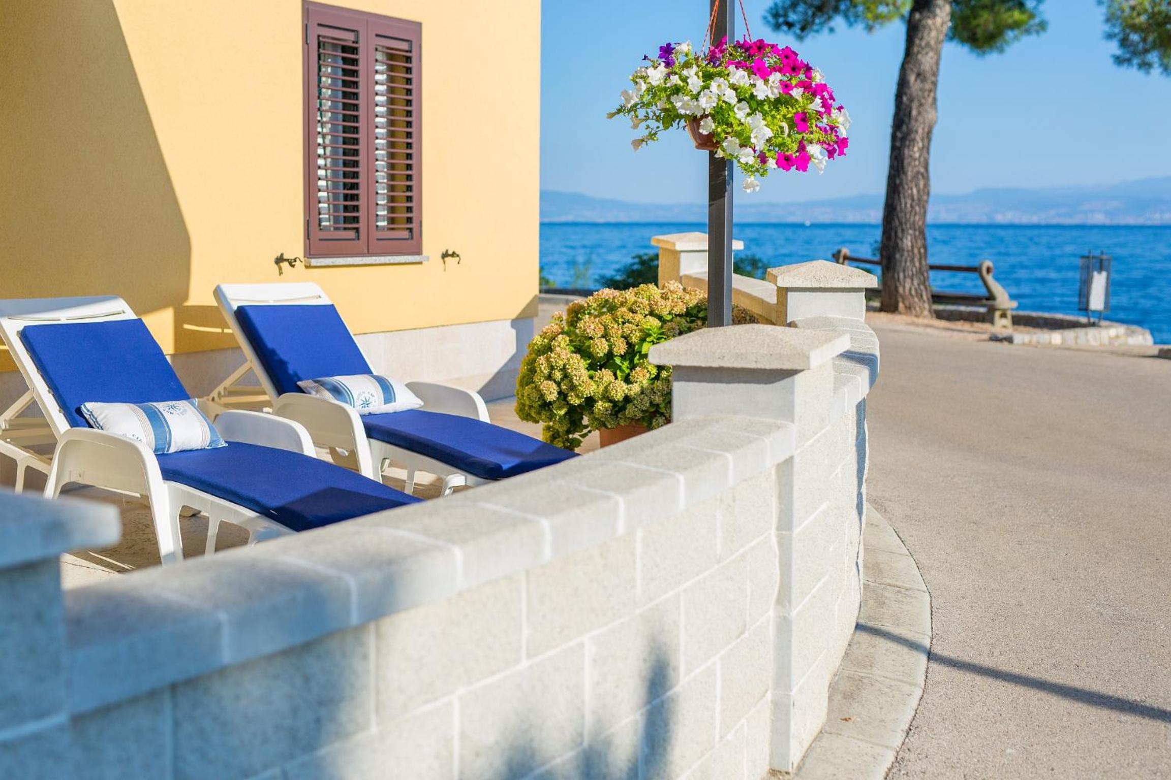 Apartman ANTICA view 2