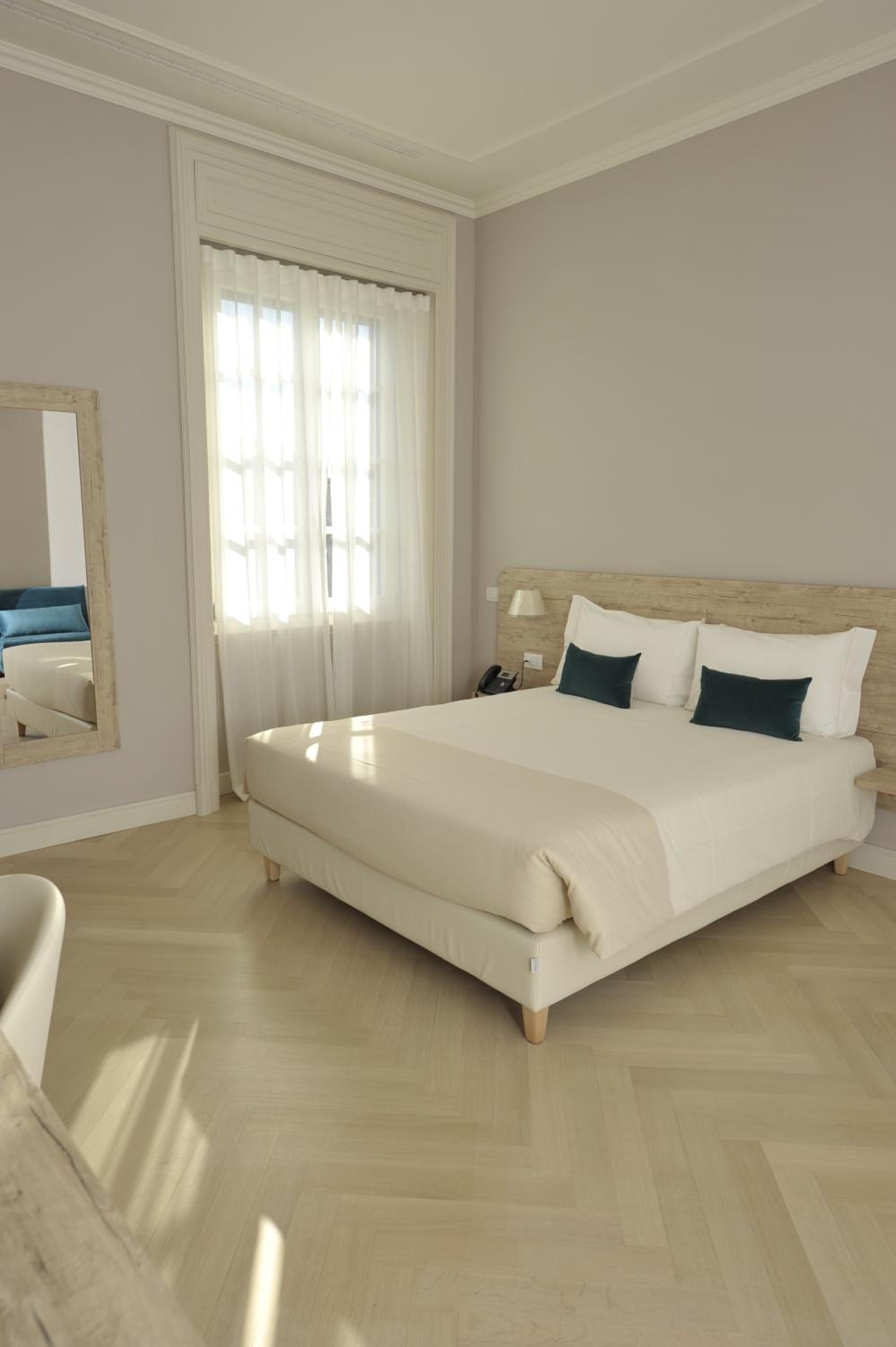 Bergamo Inn 43