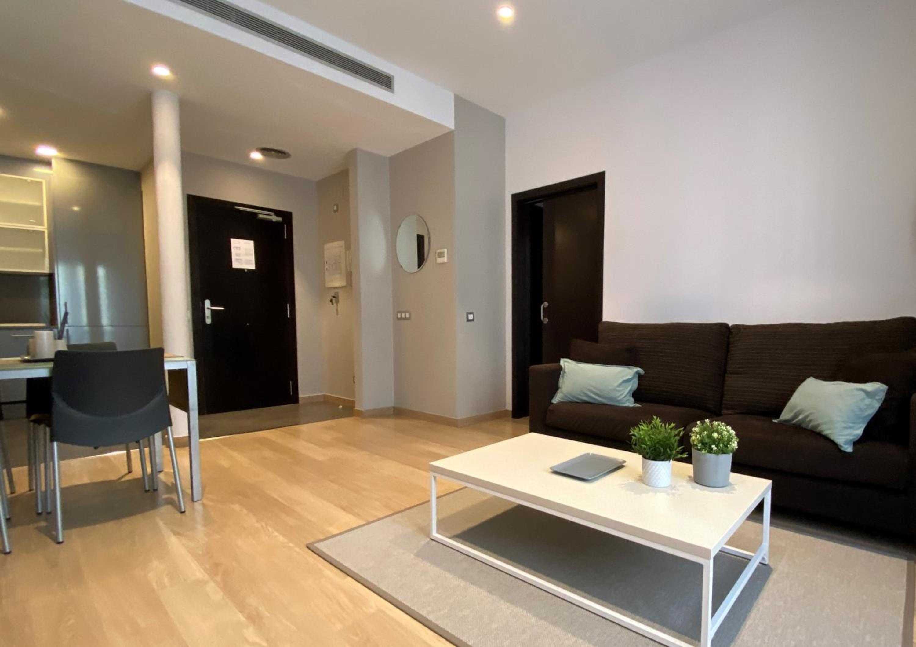 Fisa Rentals Gran Via Apartments
