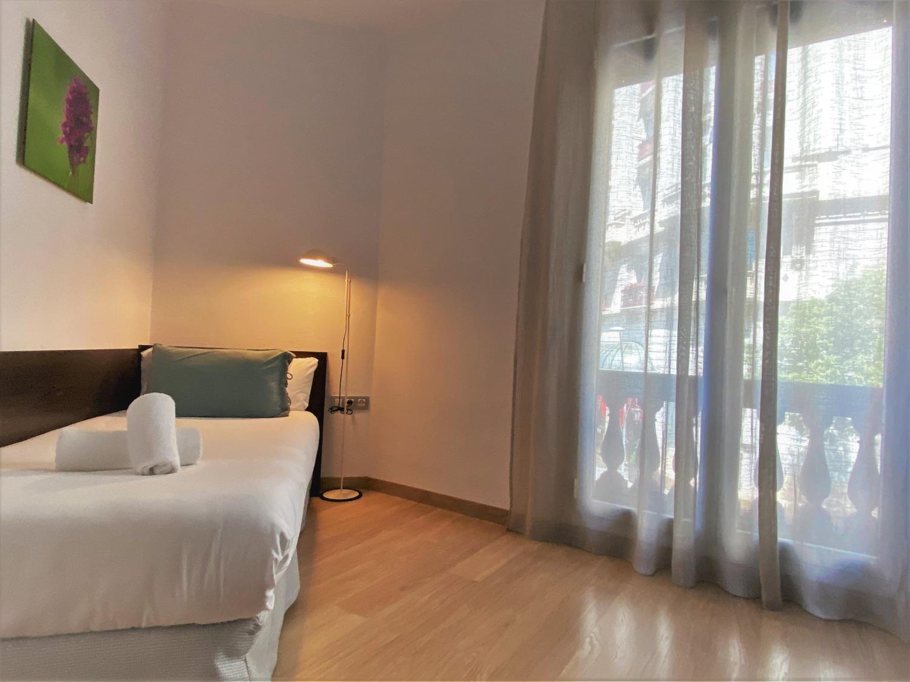 Fisa Rentals Gran Via Apartments