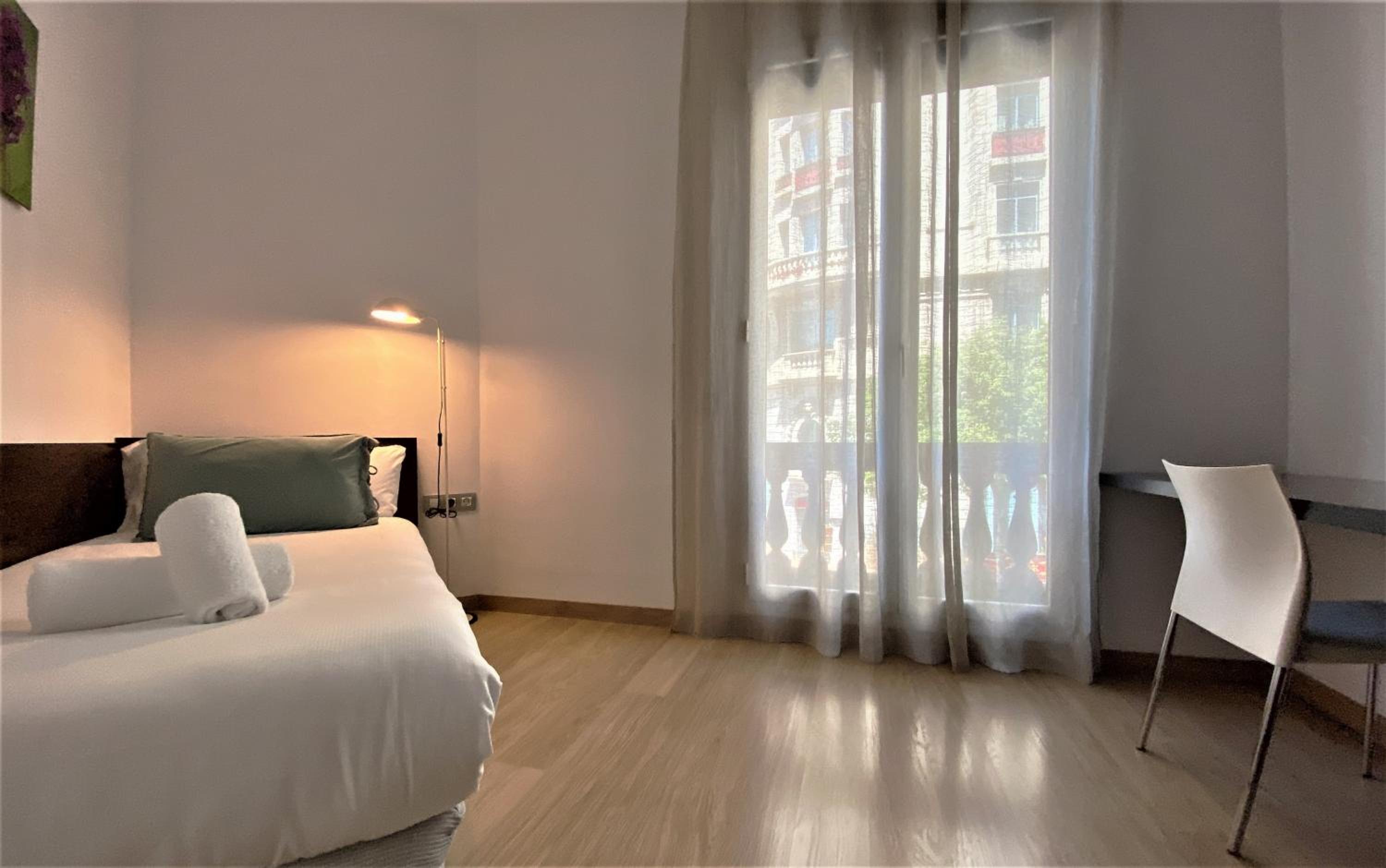 Fisa Rentals Gran Via Apartments