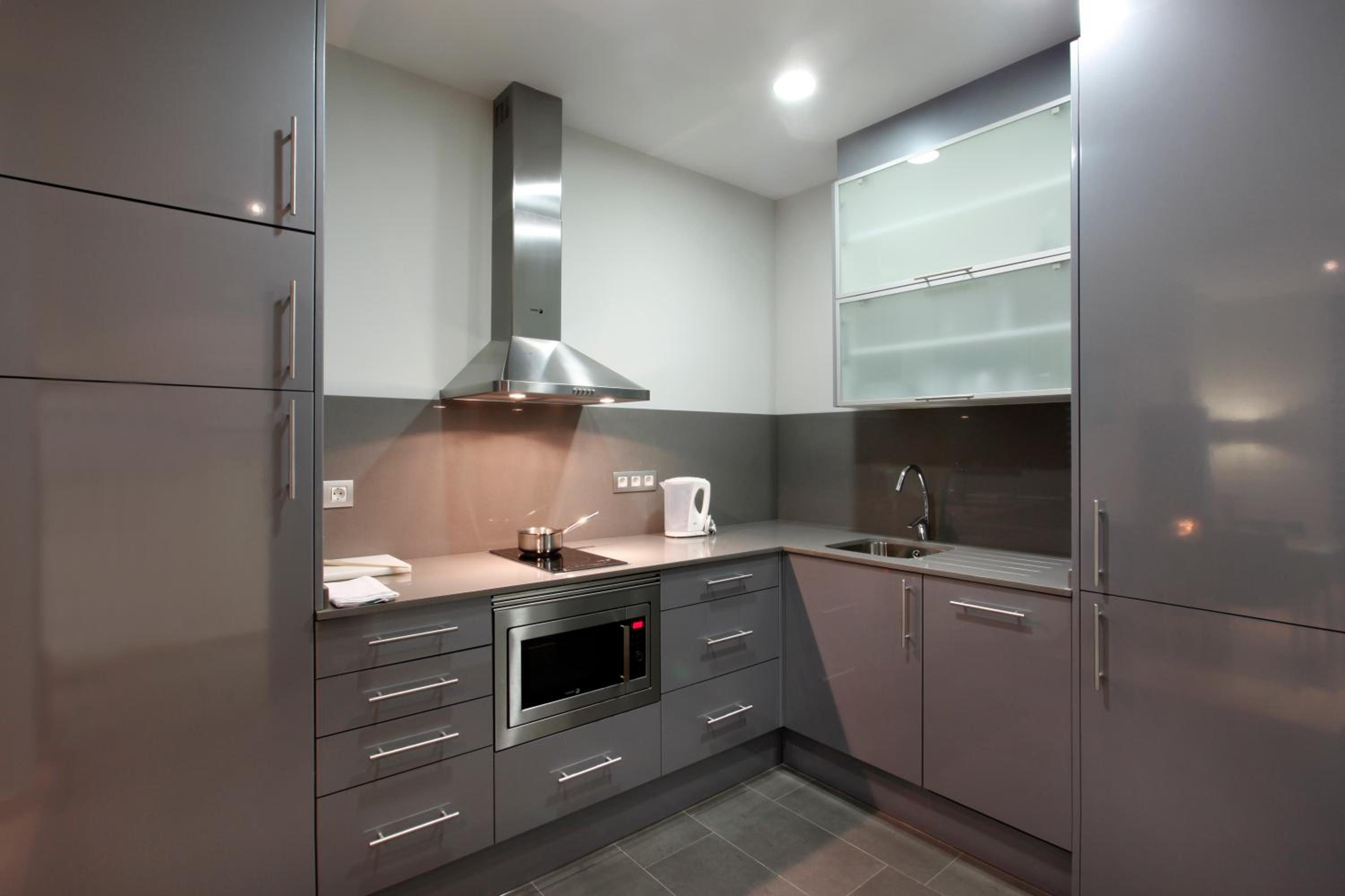 Fisa Rentals Gran Via Apartments