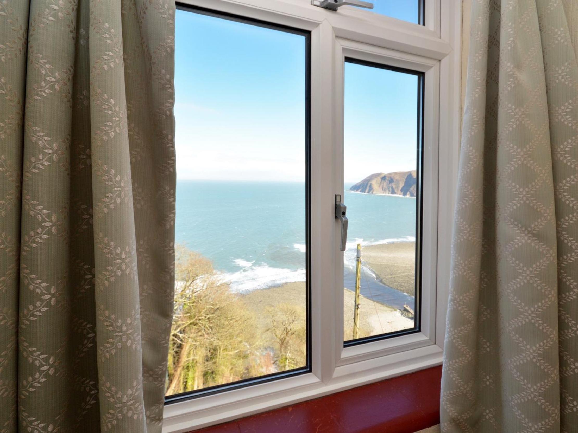 Lynton Vacations - The North Cliff Hotel - Property Image 41