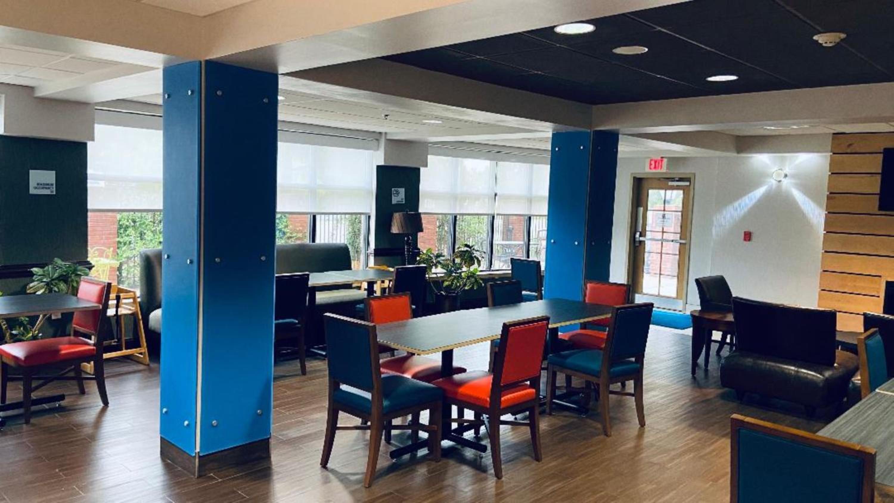 Gadsden Vacations - Holiday Inn Express Hotel  Suites- Gadsden, an IHG Hotel - Property Image 13