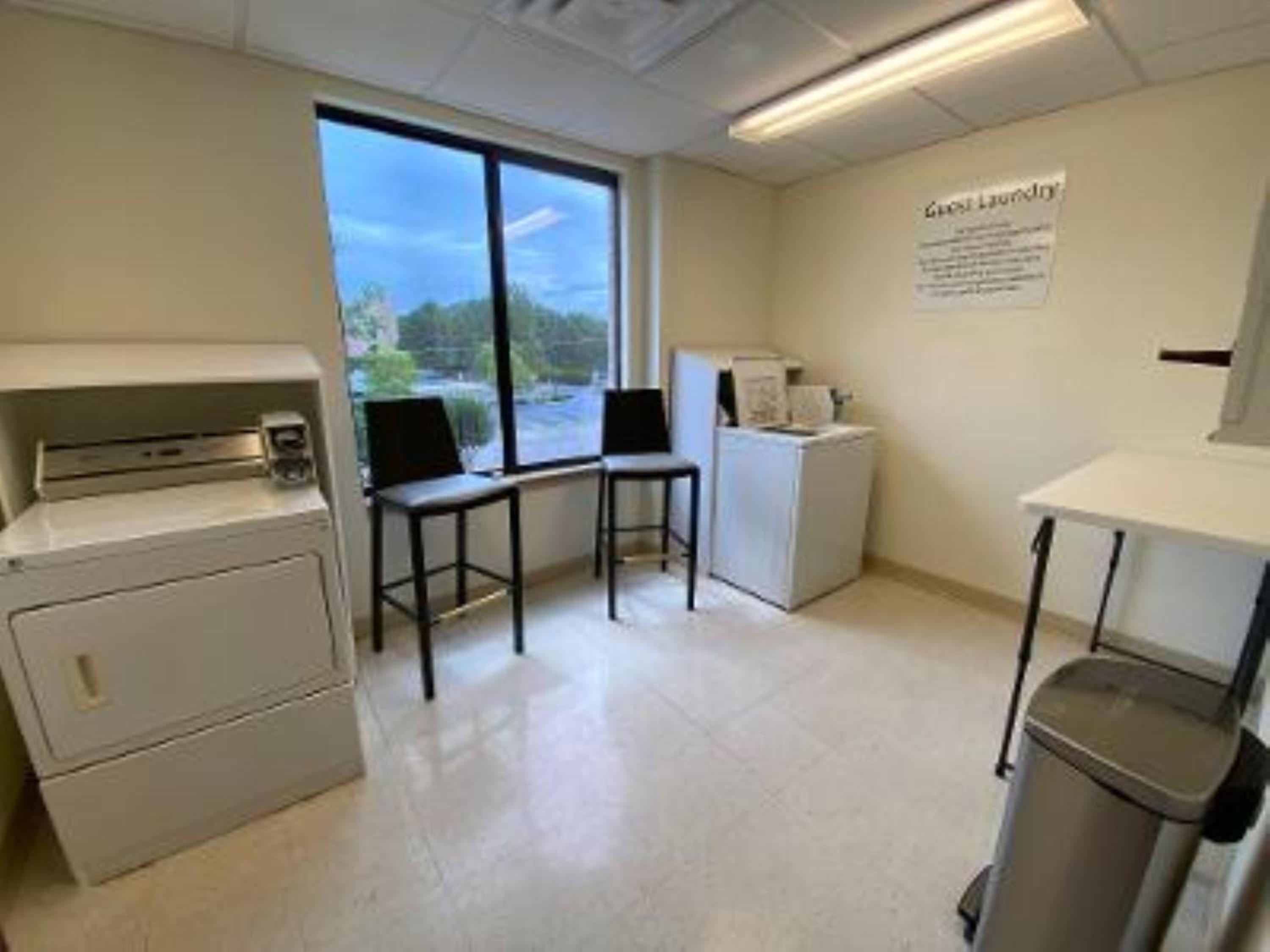 Gadsden Vacations - Holiday Inn Express Hotel  Suites- Gadsden, an IHG Hotel - Property Image 28