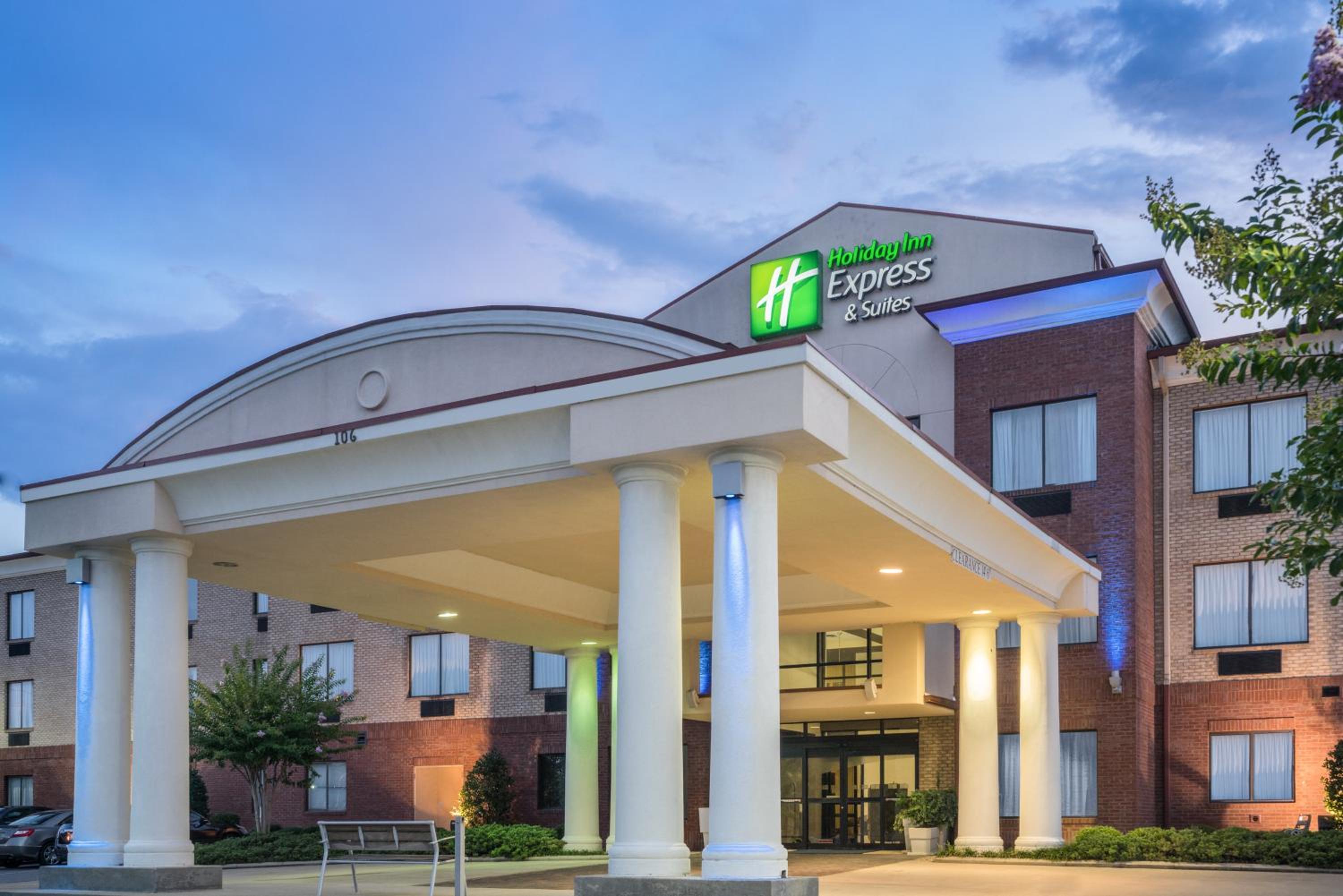 Gadsden Vacations - Holiday Inn Express Hotel  Suites- Gadsden, an IHG Hotel - Property Image 16