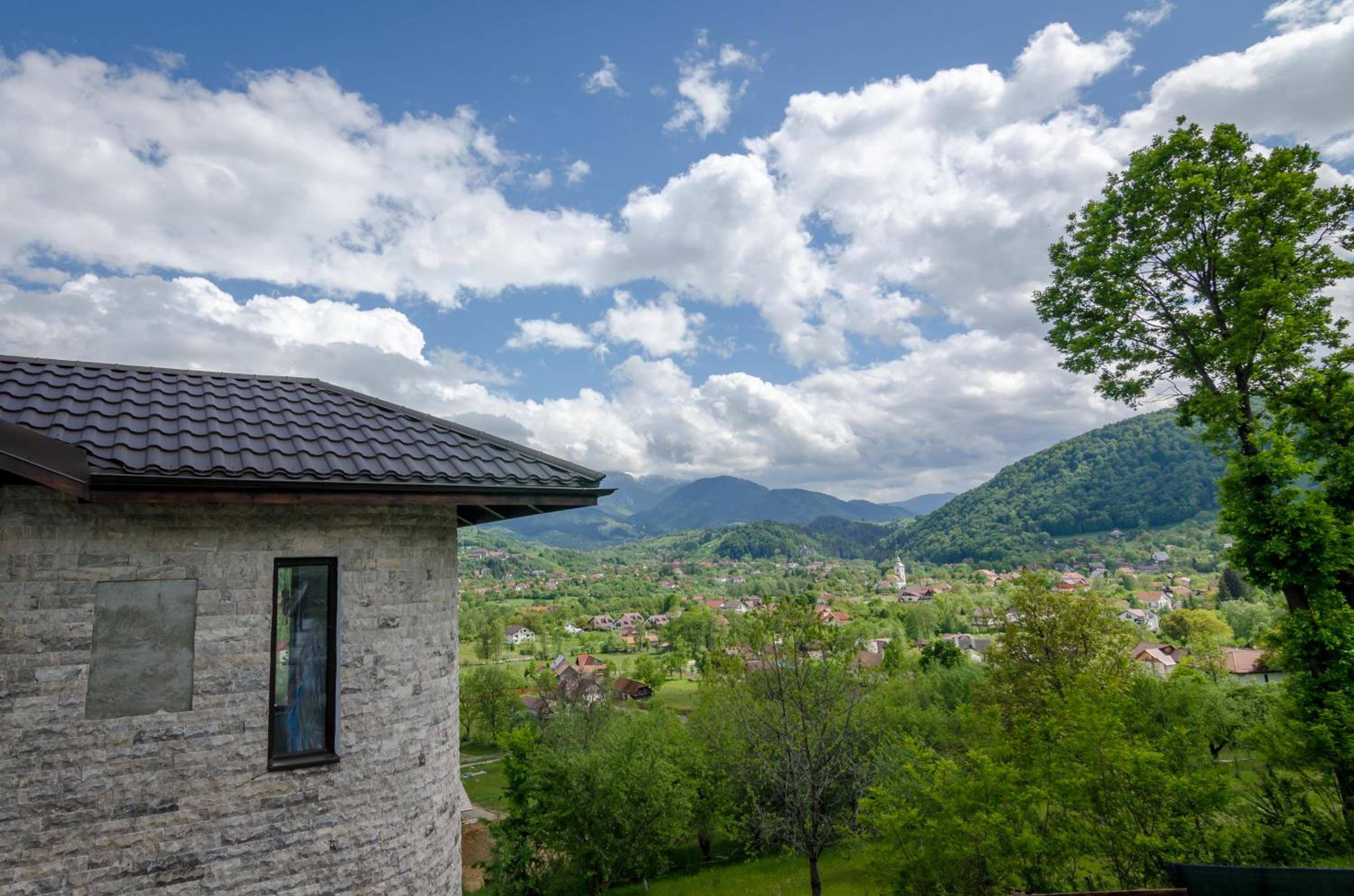 Acasa la Mariuca view 4