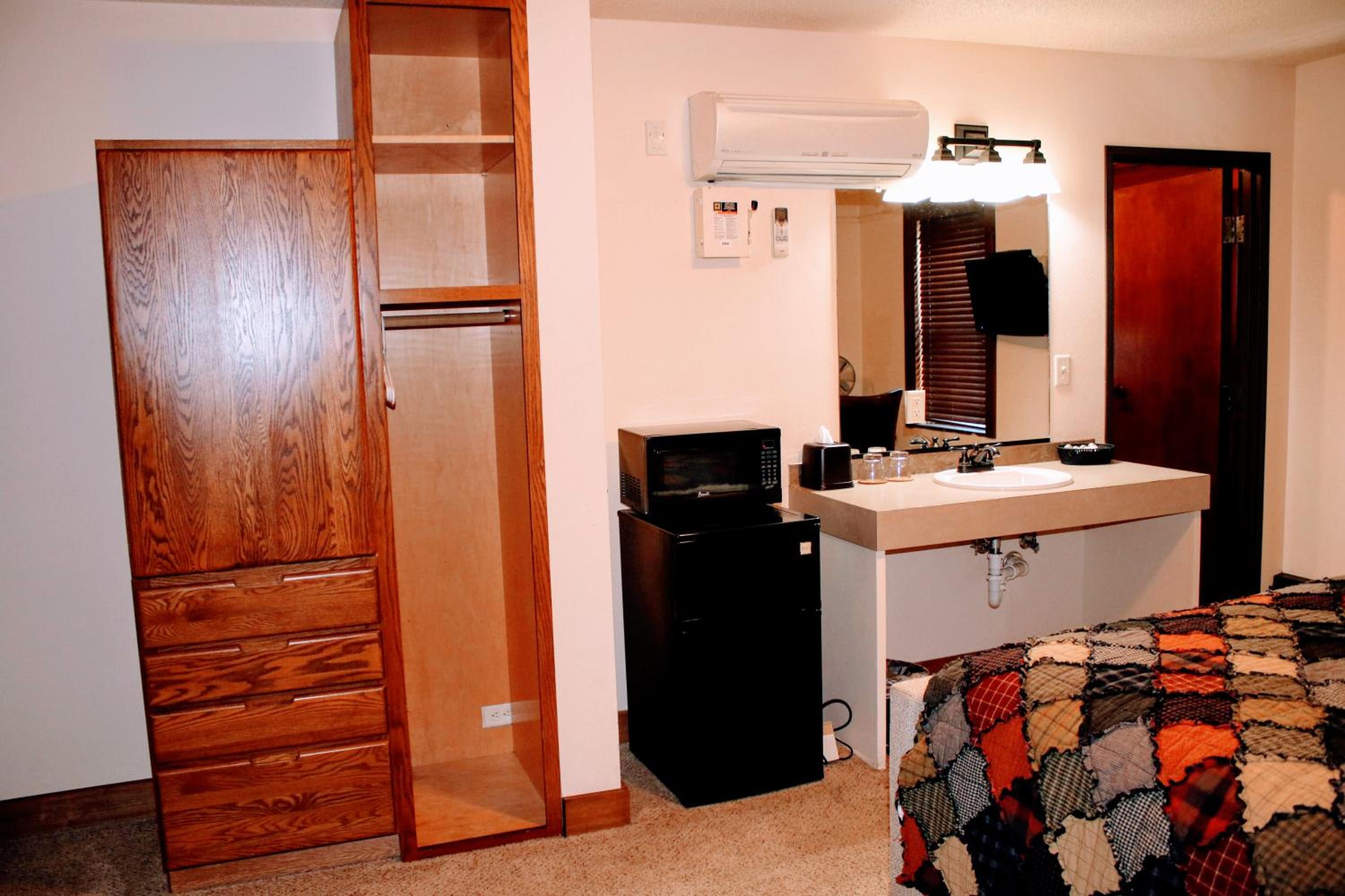 Photo 12