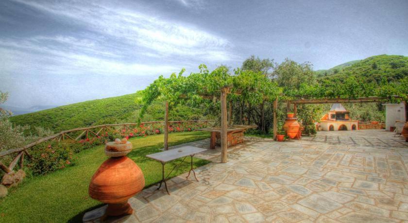 Villa Armonia view 5