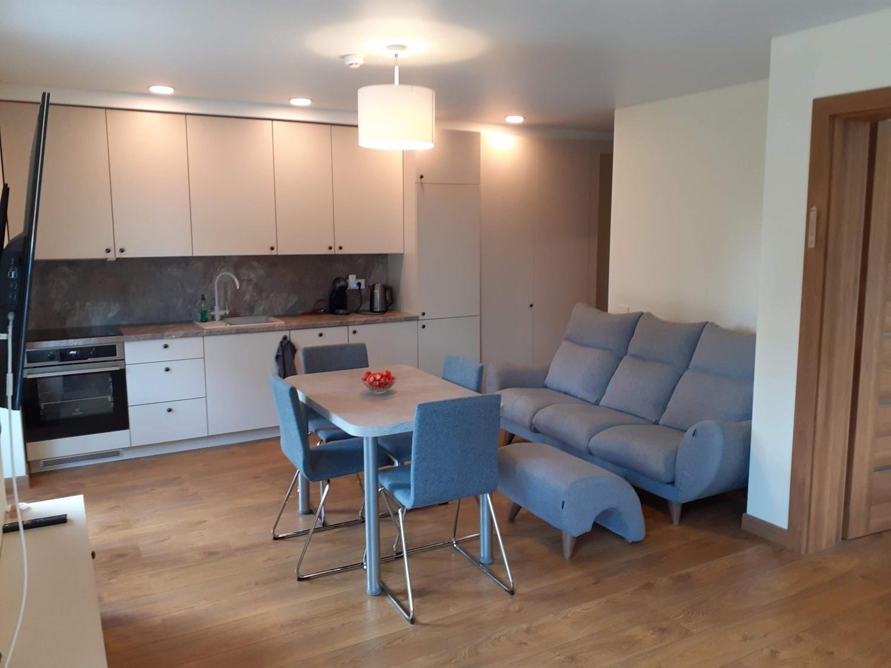 Palanga new apartment, separate entrance, close to the sea, prie jūros, atskiras įėjimas, parkavimas