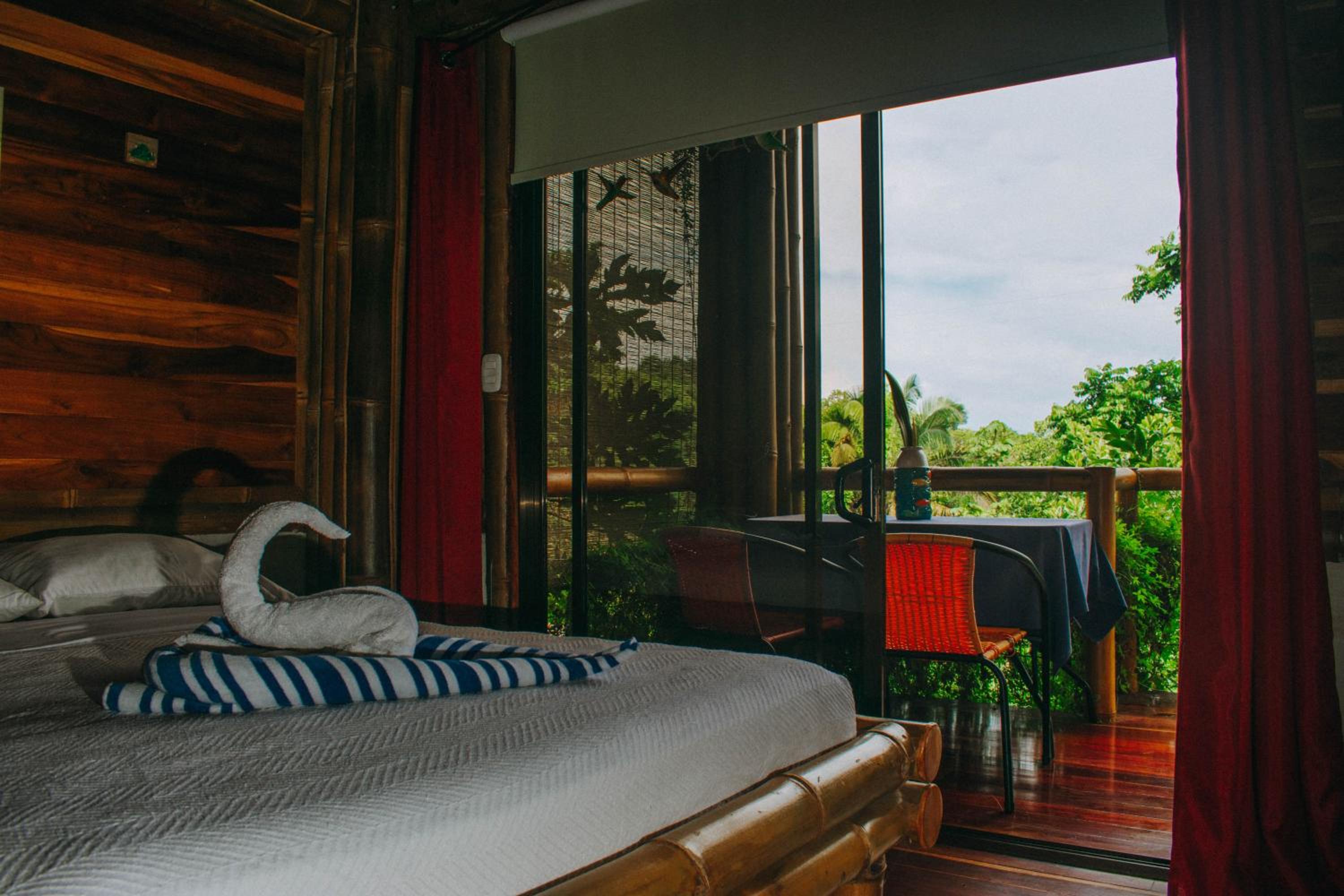 Bambura Hermosa villas