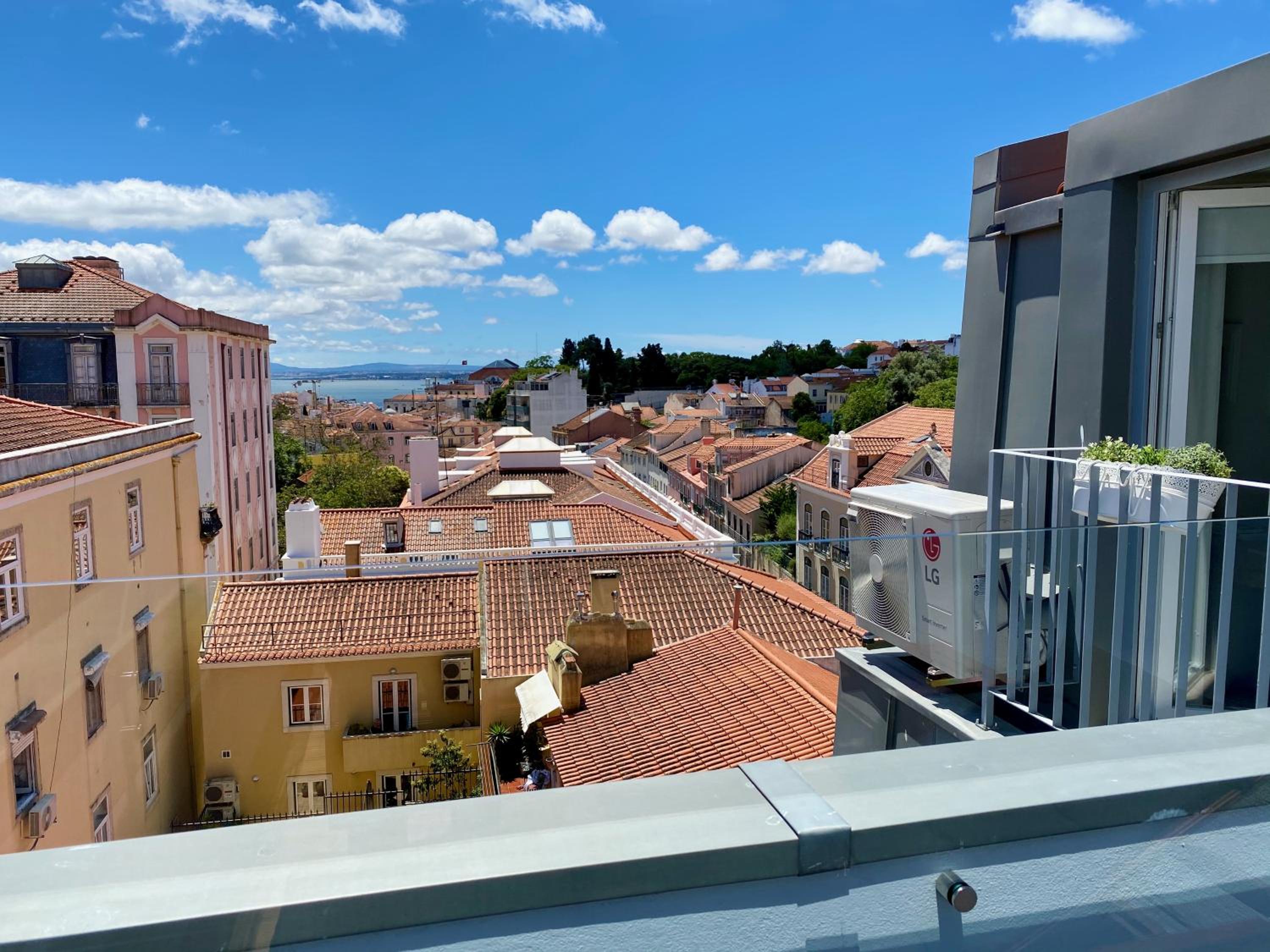 Unique apartment by MyPlaceForYou, in the center of Lisbon with views over the city and the Tagus river view 5