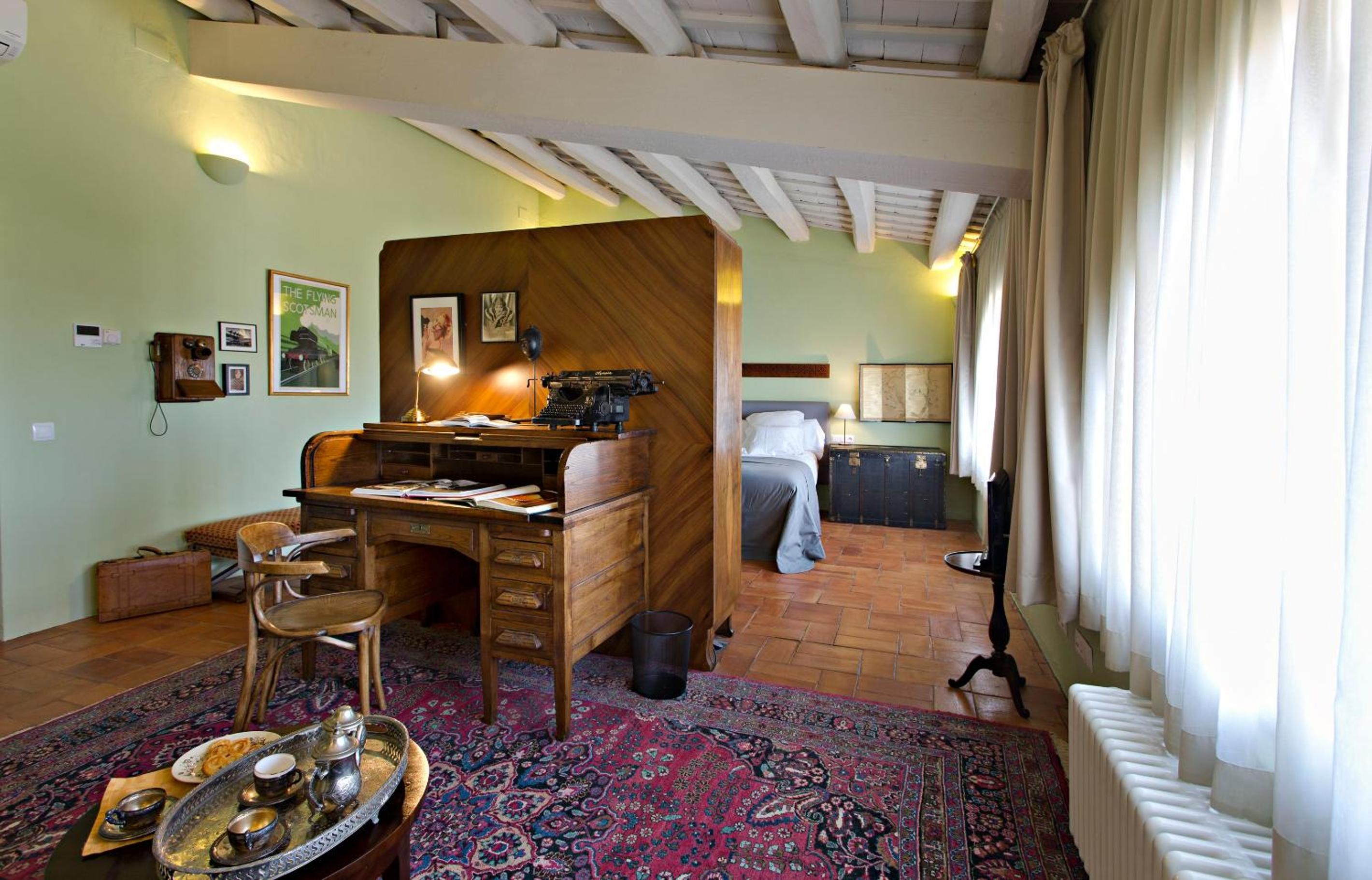 Encís d'Empordà -Adults Only-