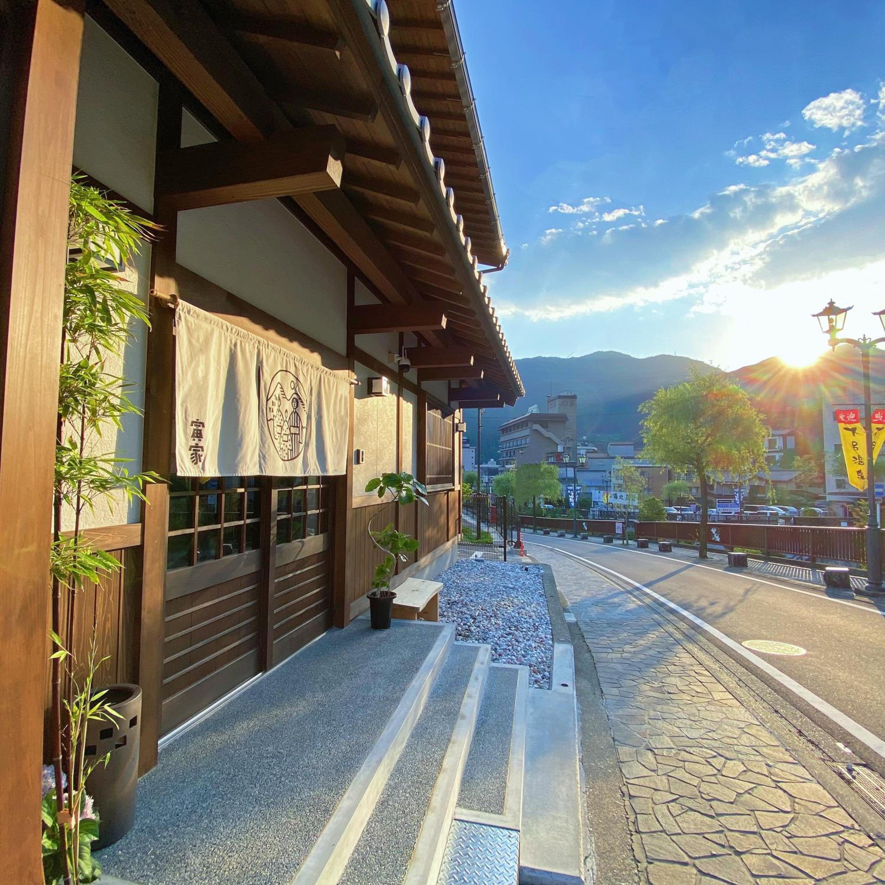 寅家 TORAYA Simple Stay Inn view 5