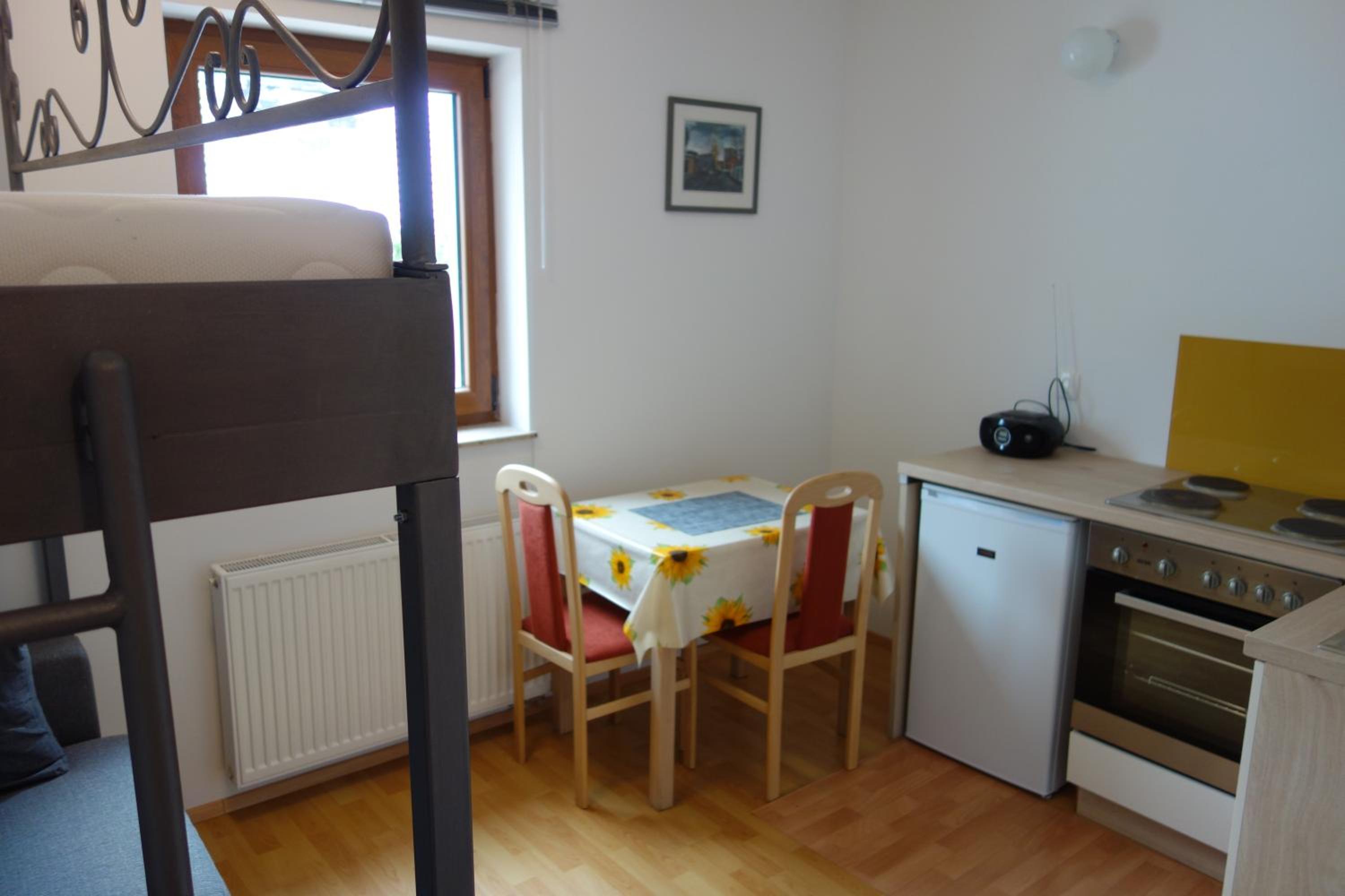 Apartma Lovor