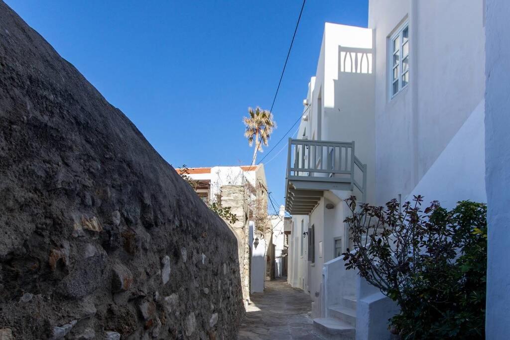 Petrino Naxos view 5