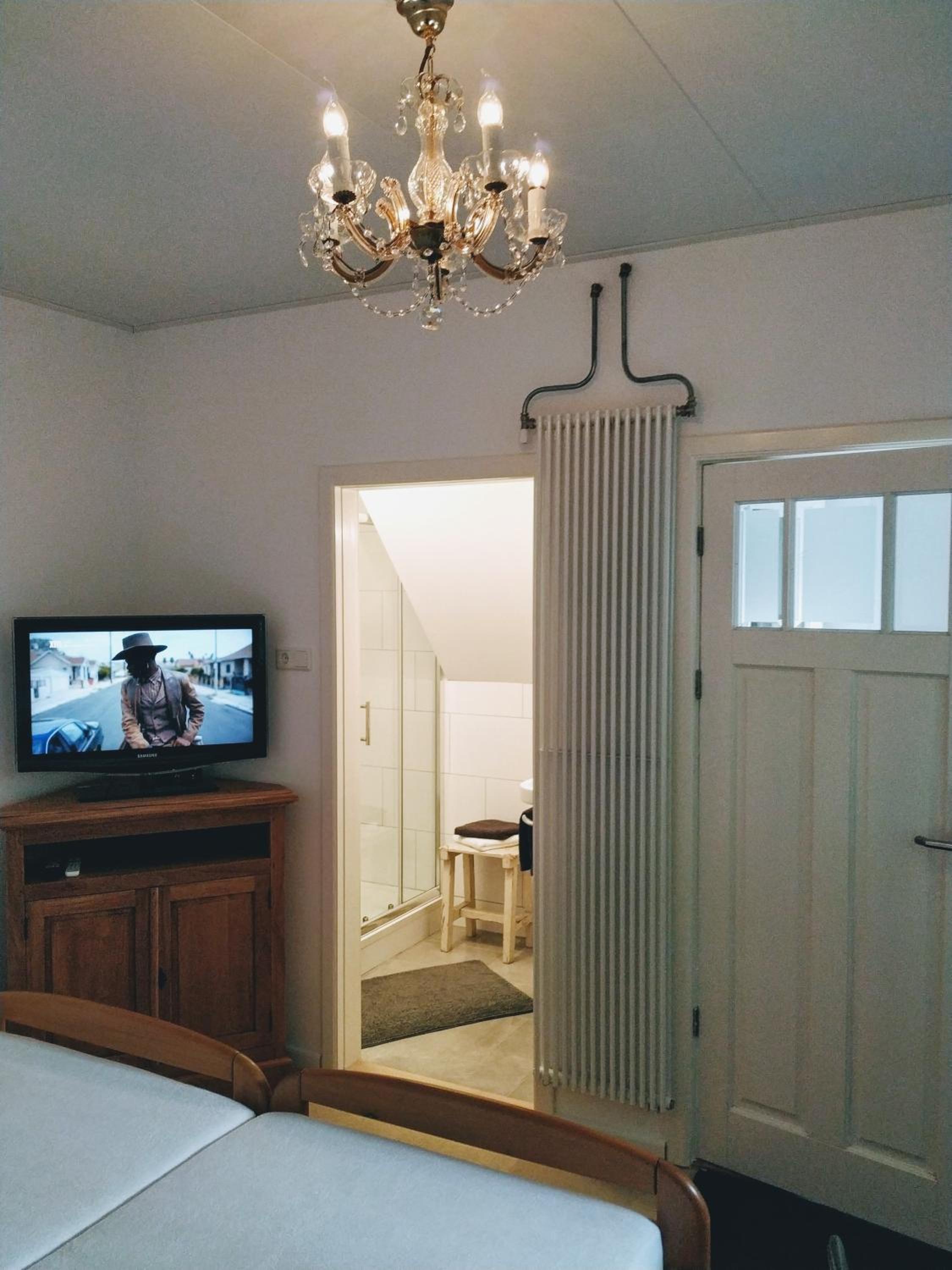 Photo 16