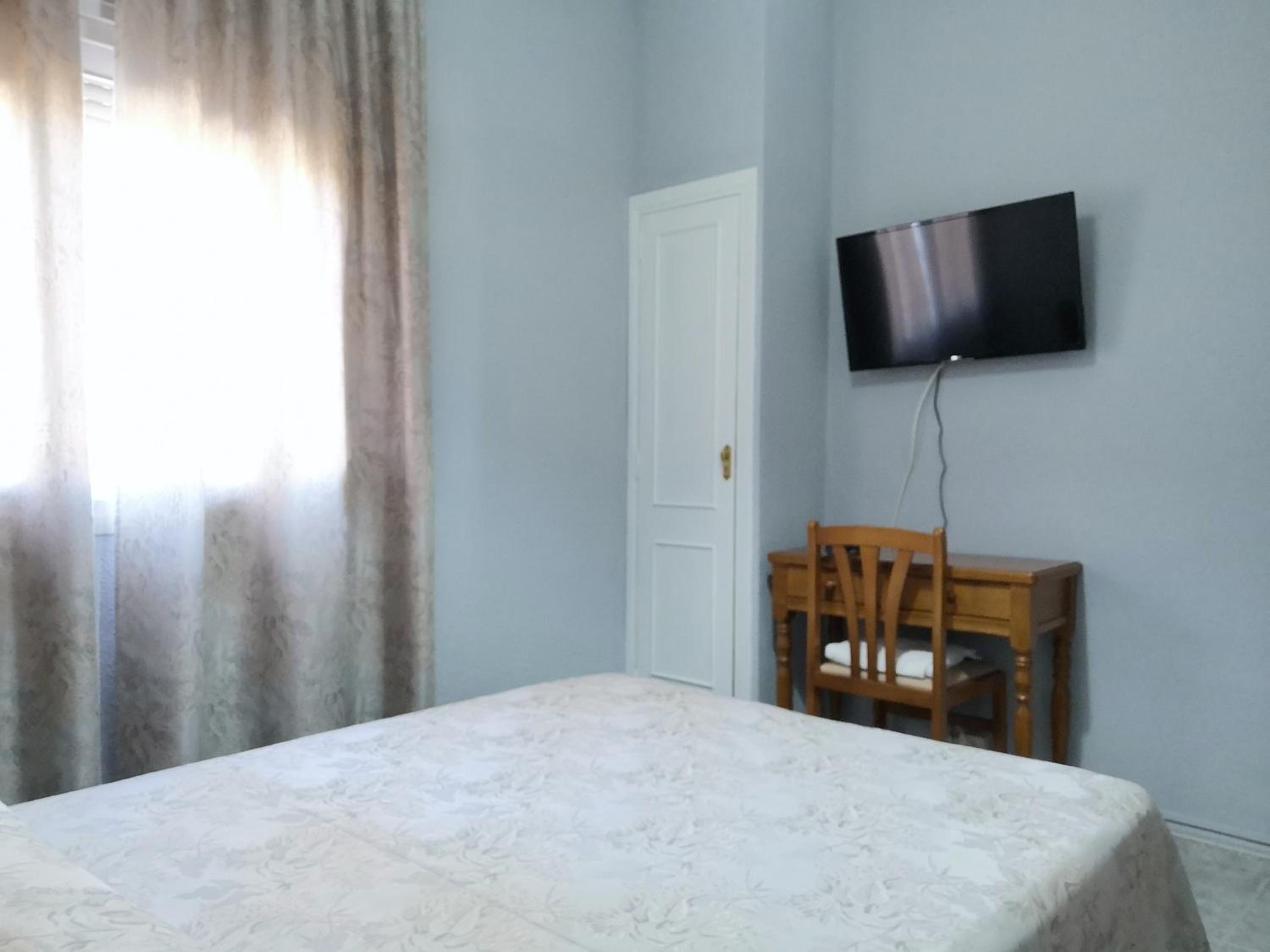 Hostal Pensión Rosada view 2