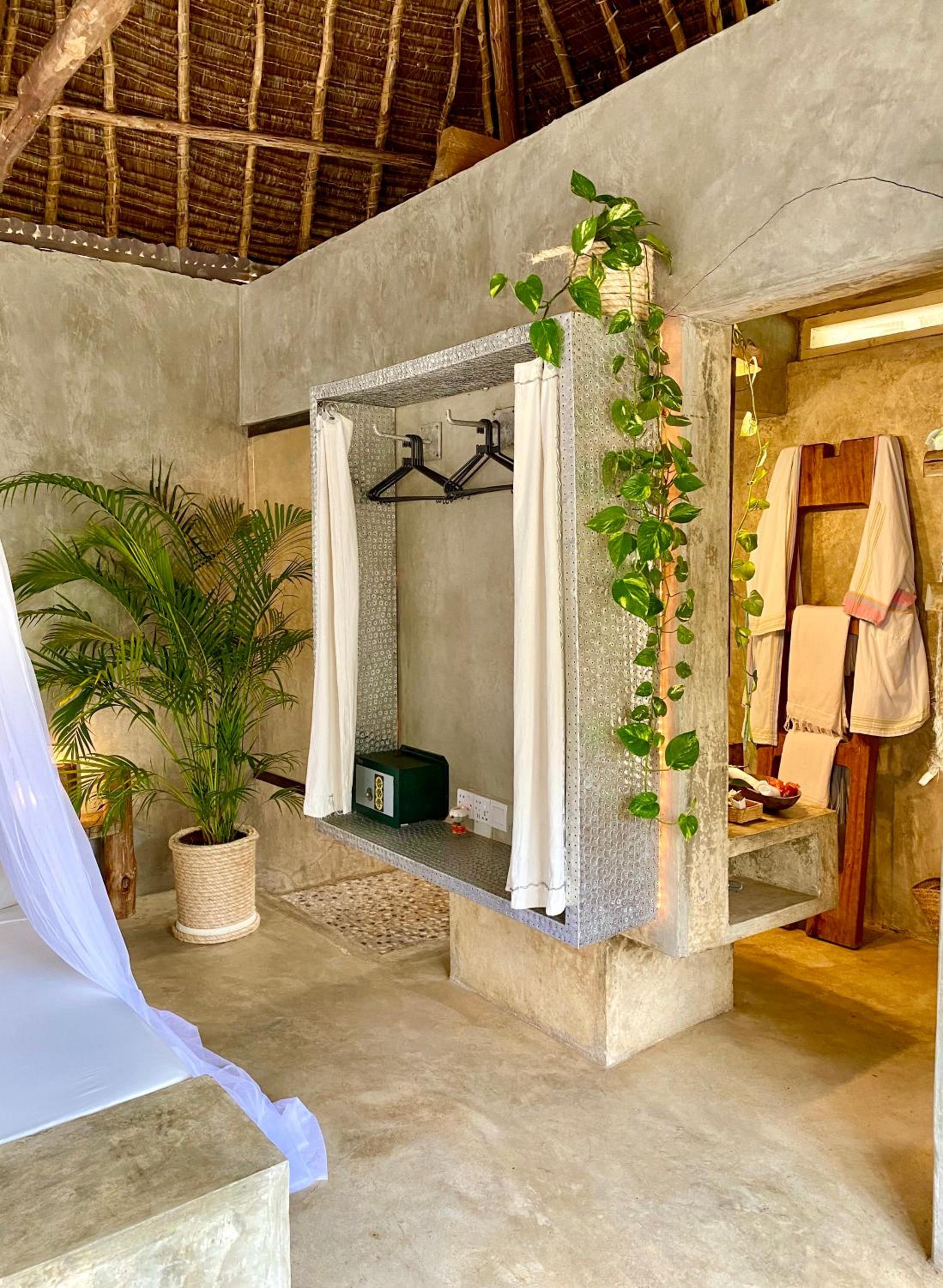 Rock and Sea Resort