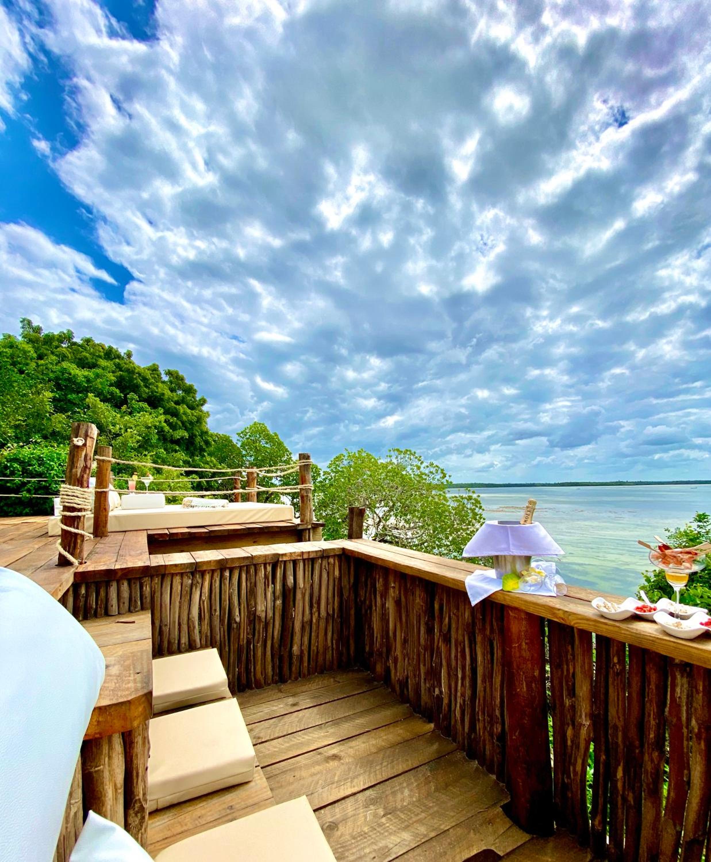 Rock and Sea Resort
