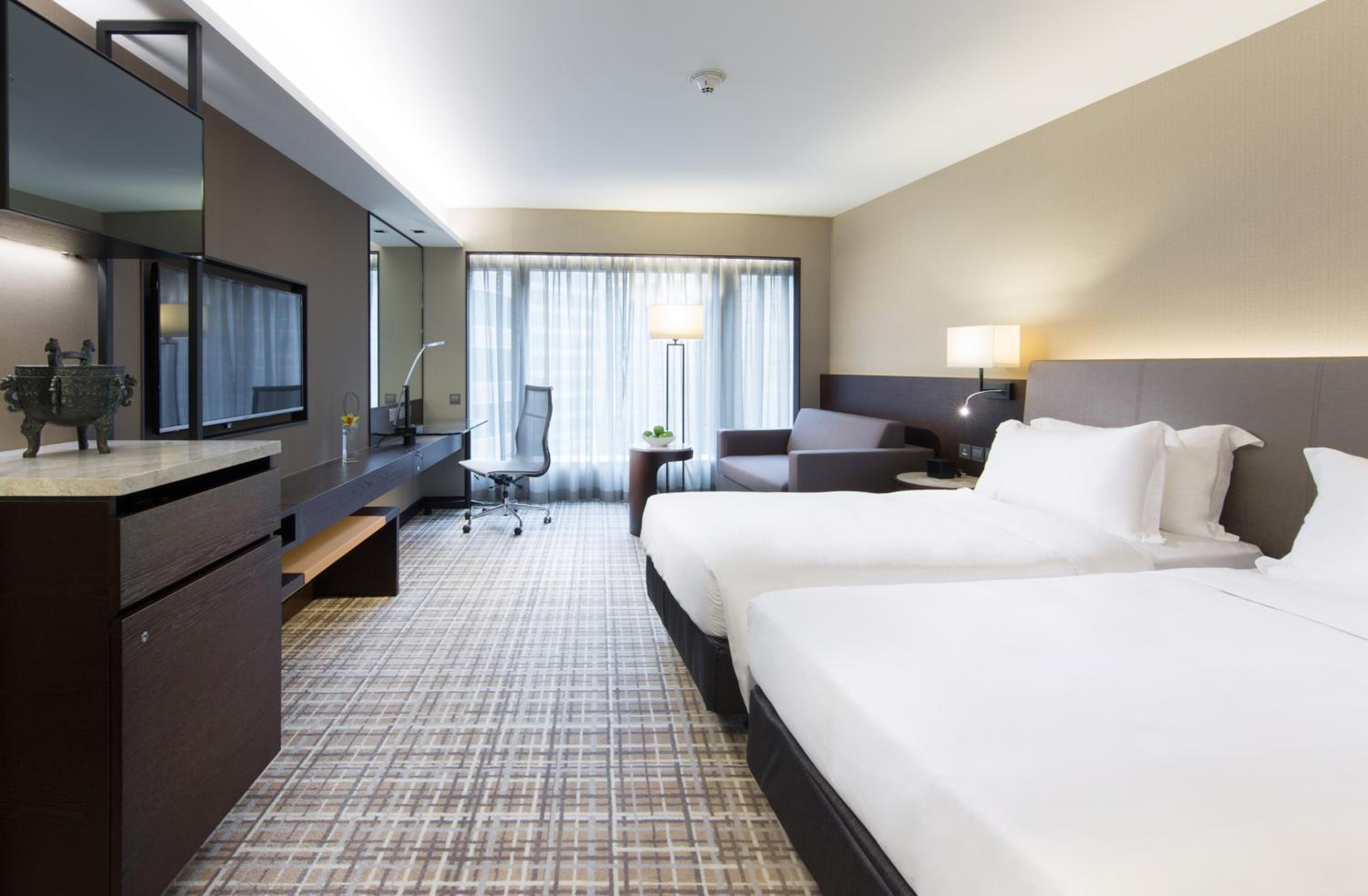 New World Millennium Hong Kong Hotel 3