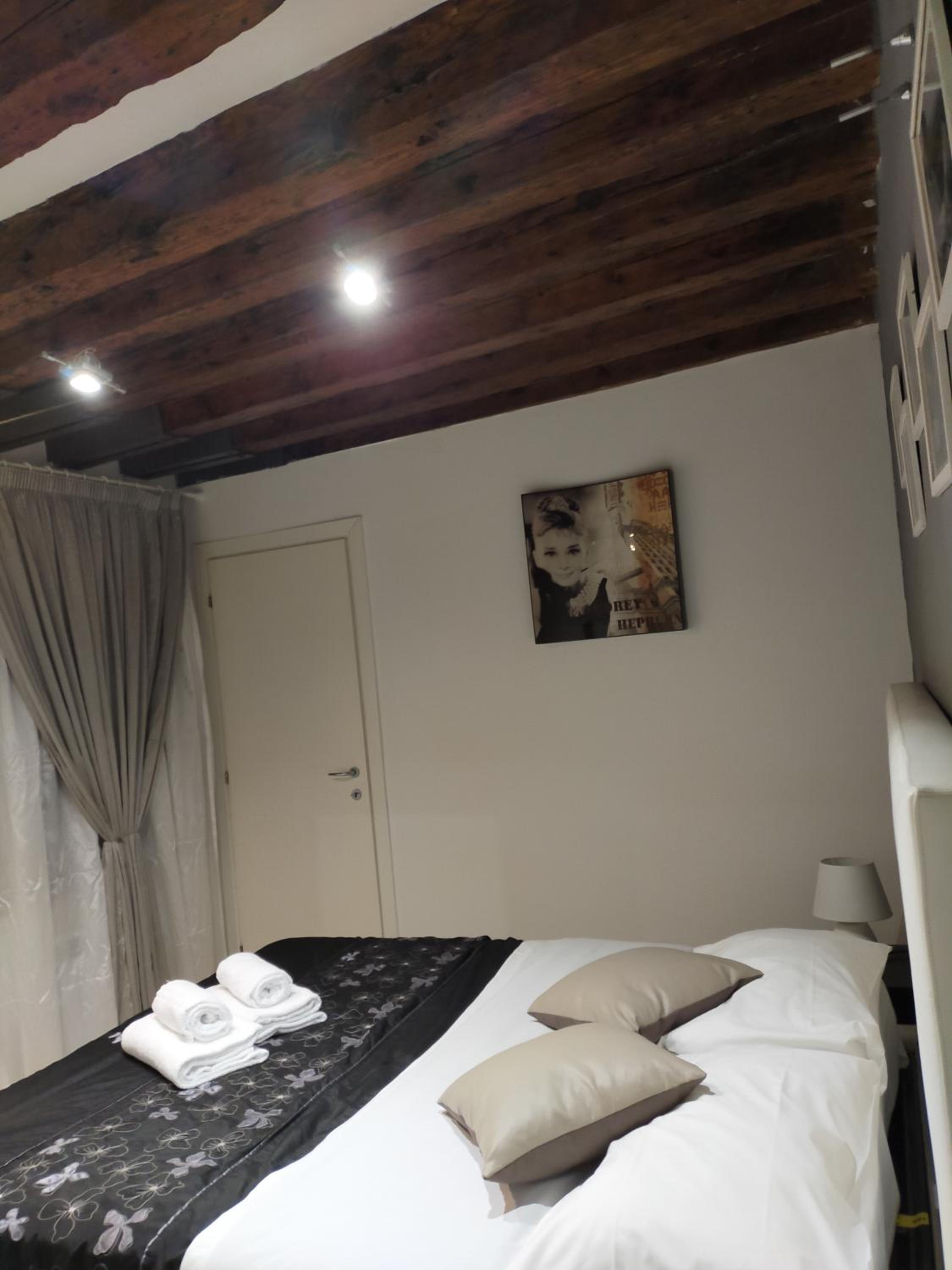 BIENNALE APARTMENT NEAR SAN MARCO