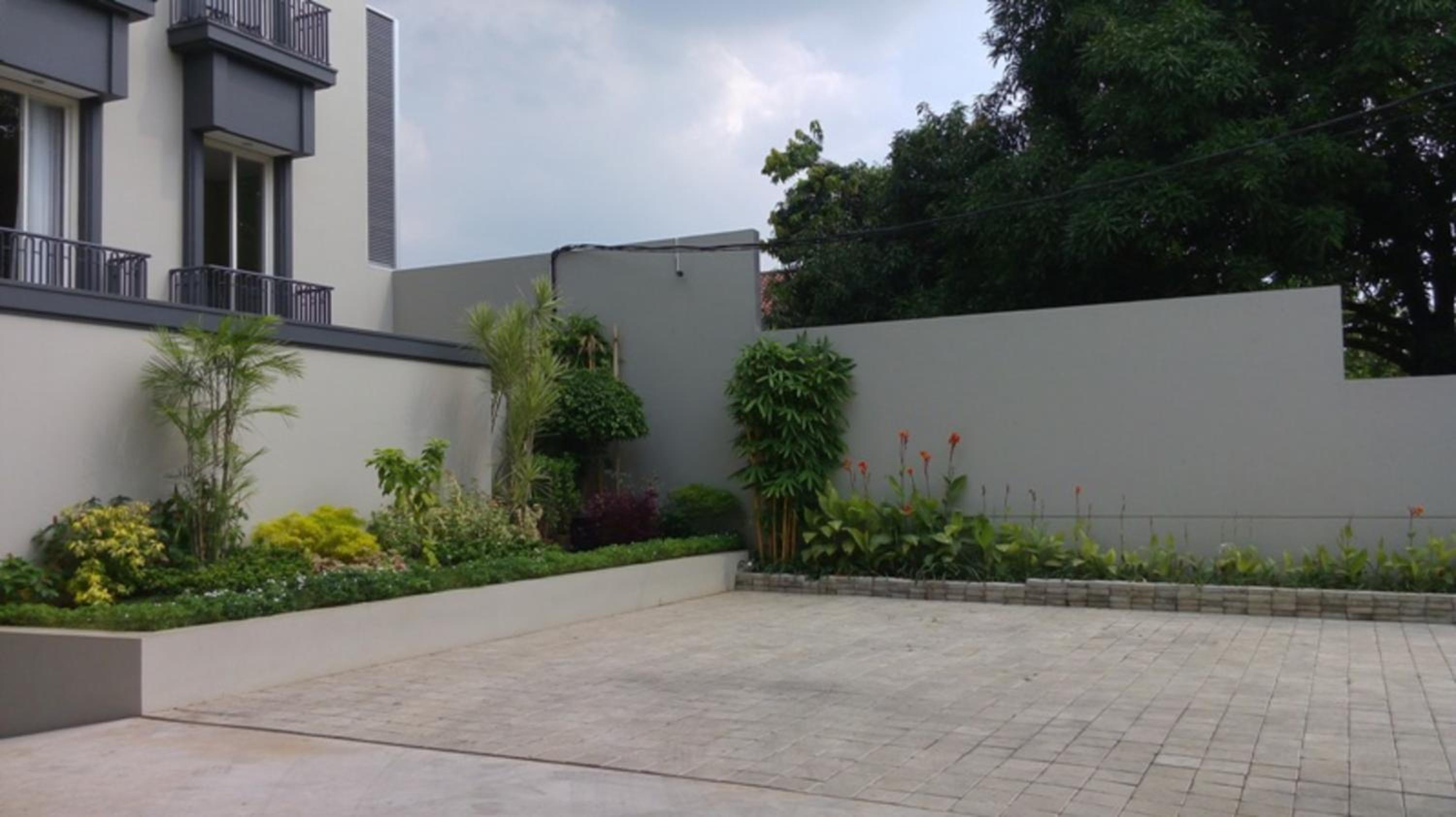 Home 899 Patal Senayan