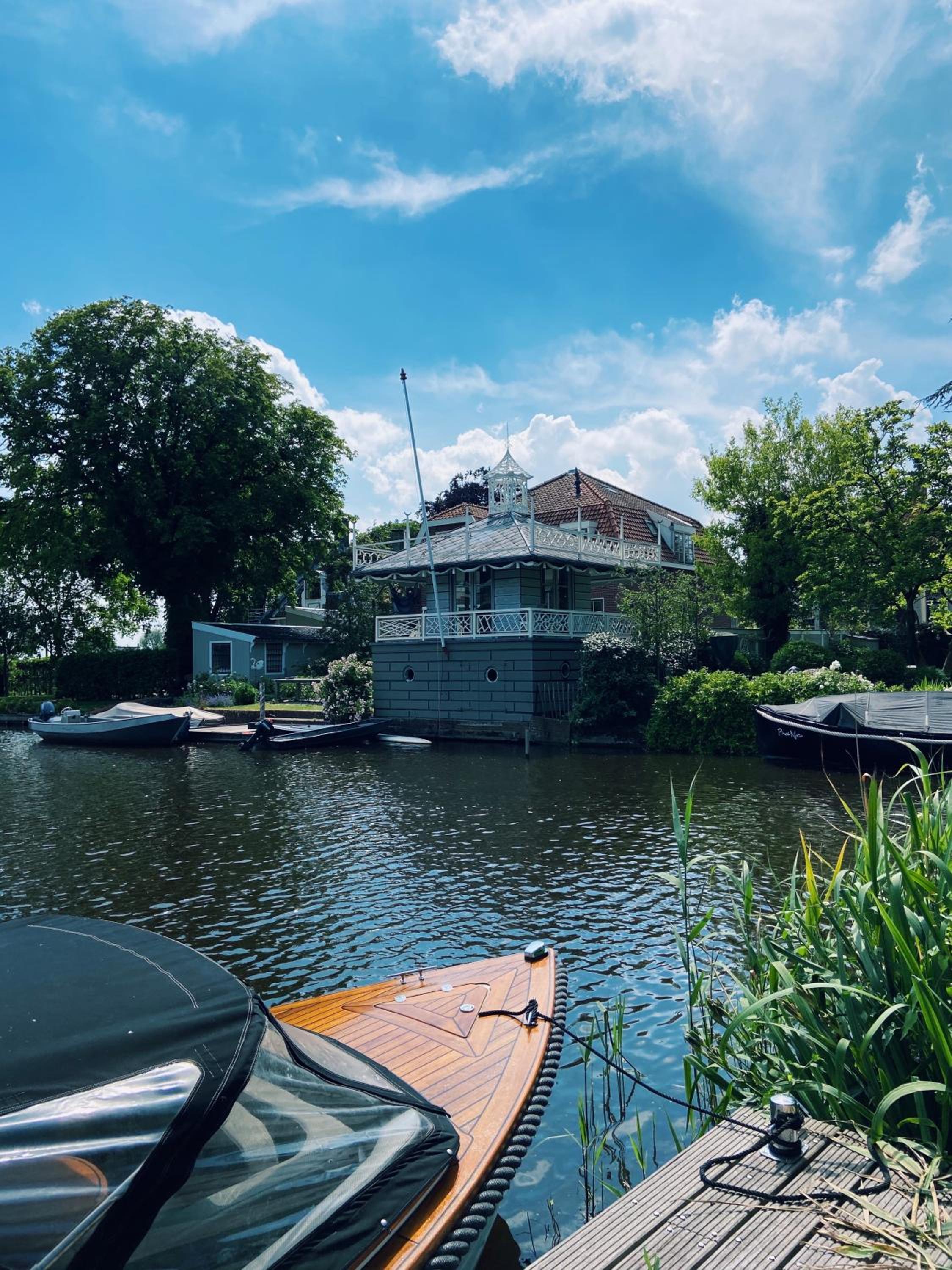 Inn on the Lake