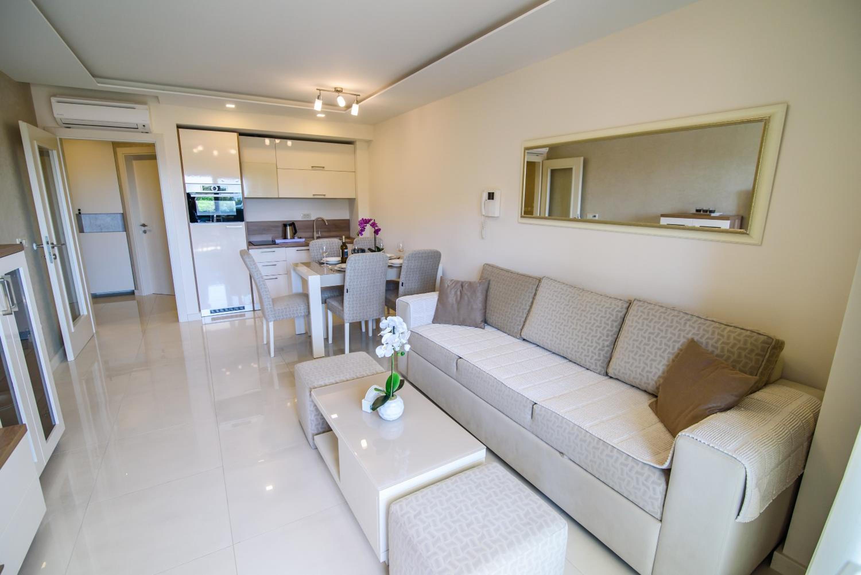 Apartments Leone Lukas
