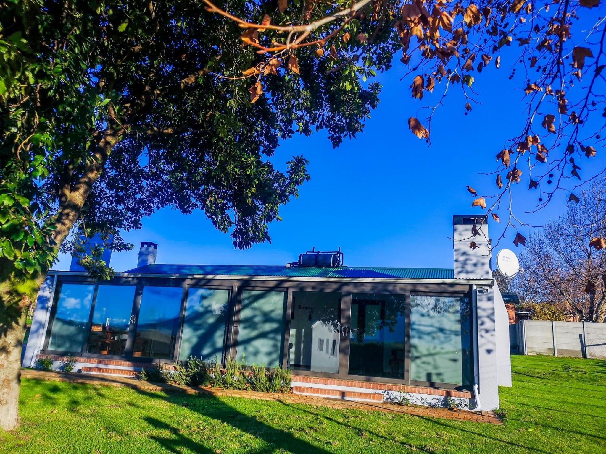 401 Rozendal Cottages