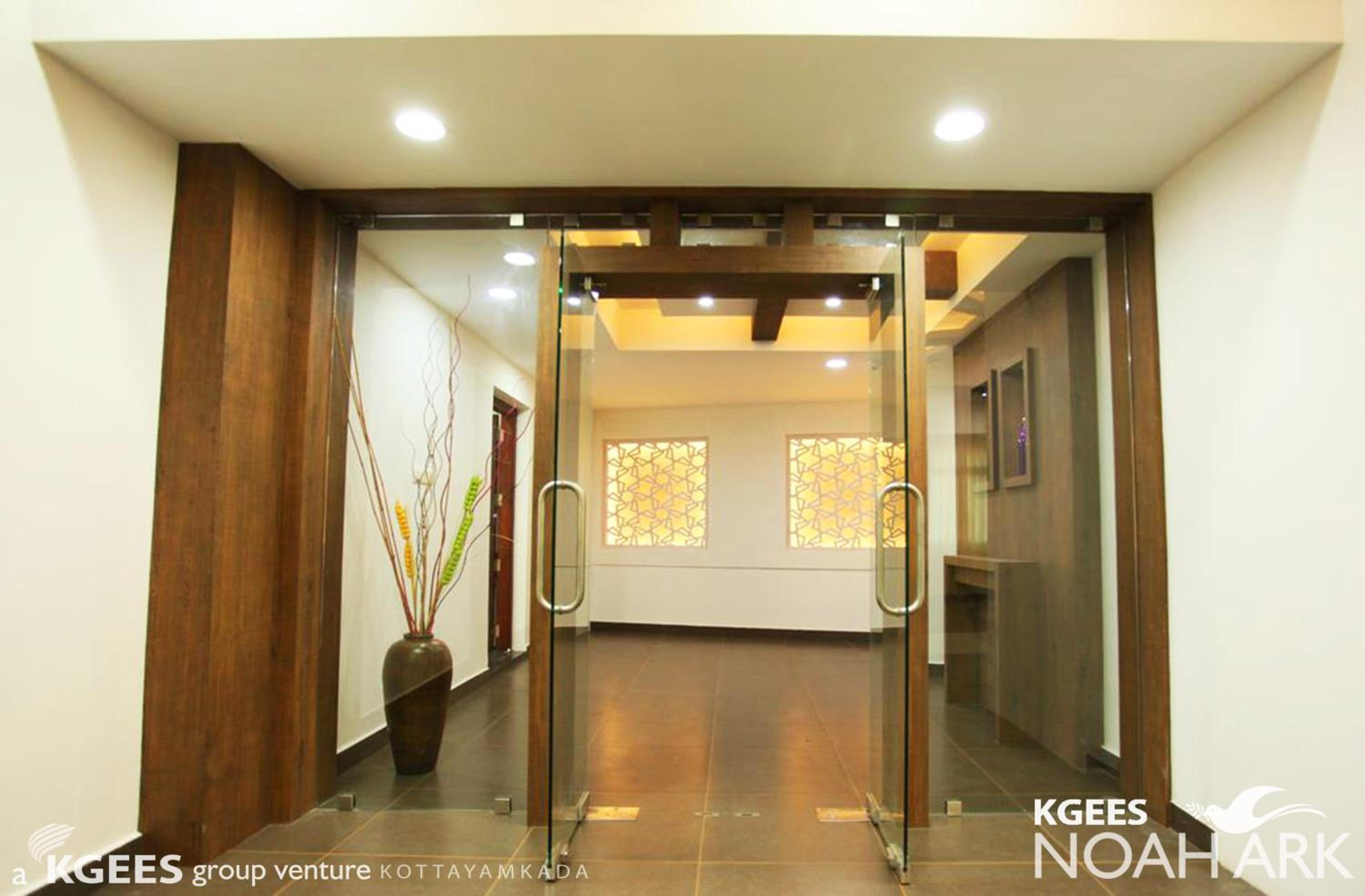 Lobby & Reception