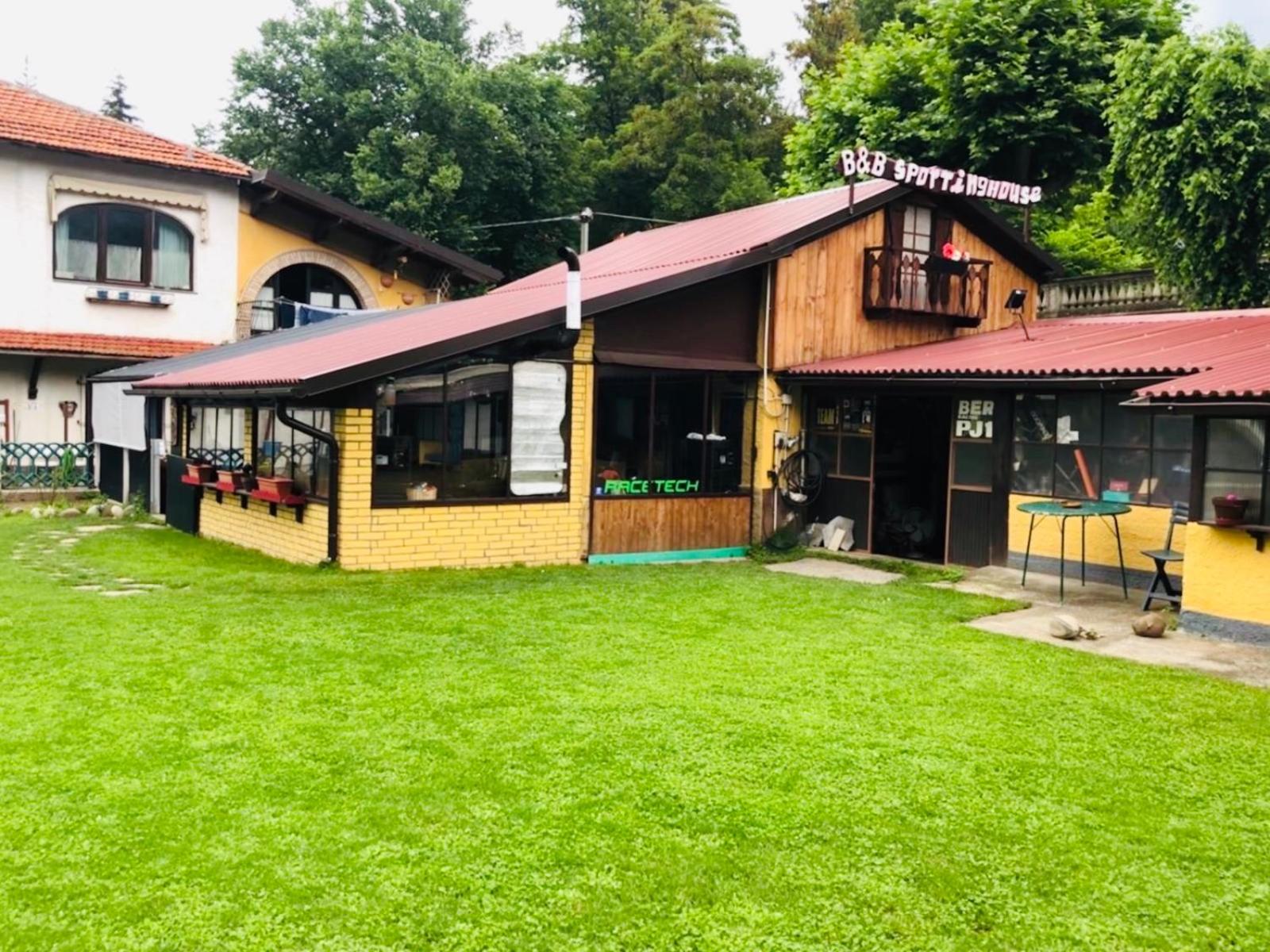 Sportinghouse