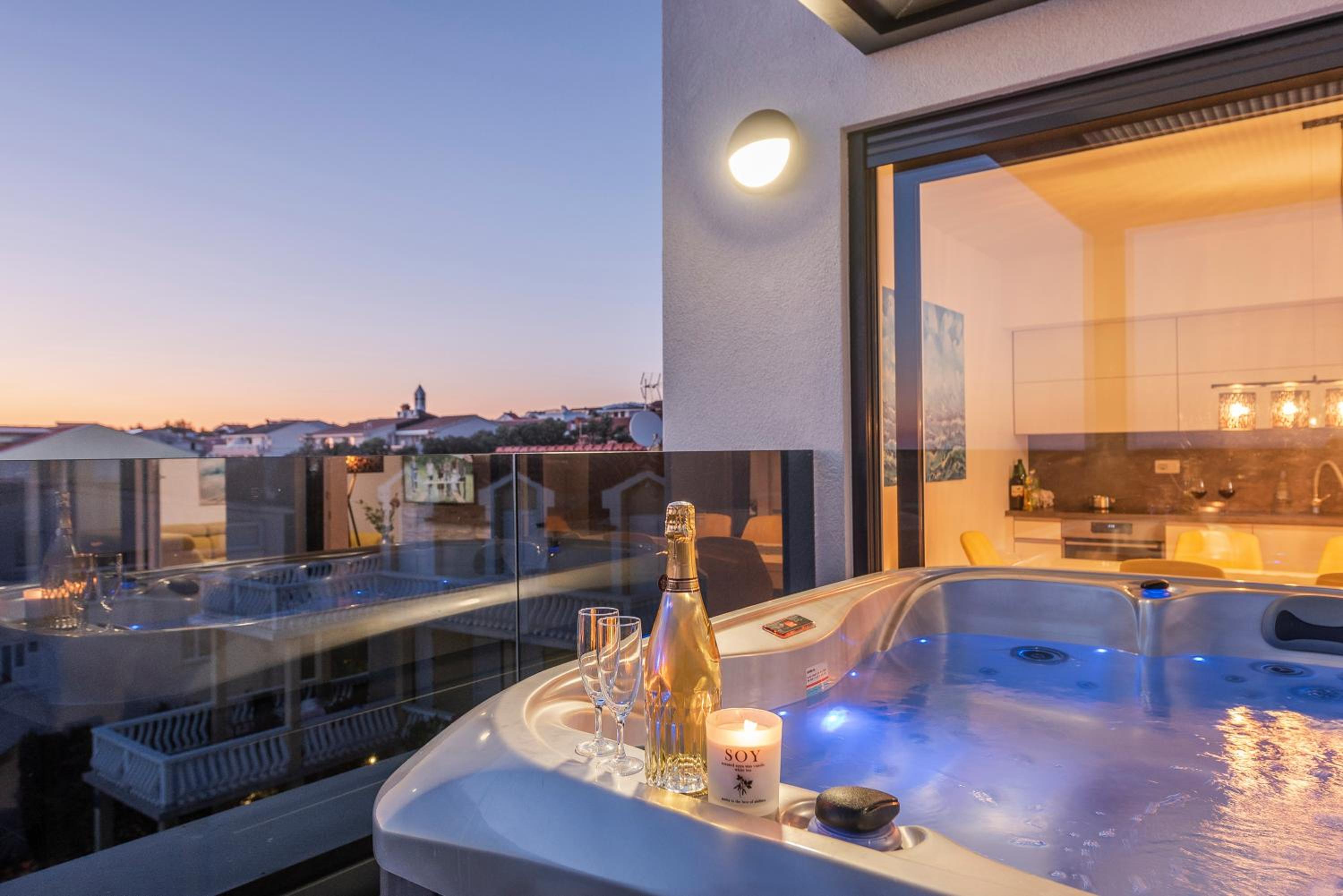 Mediteran luxury penthouse with jacuzzi