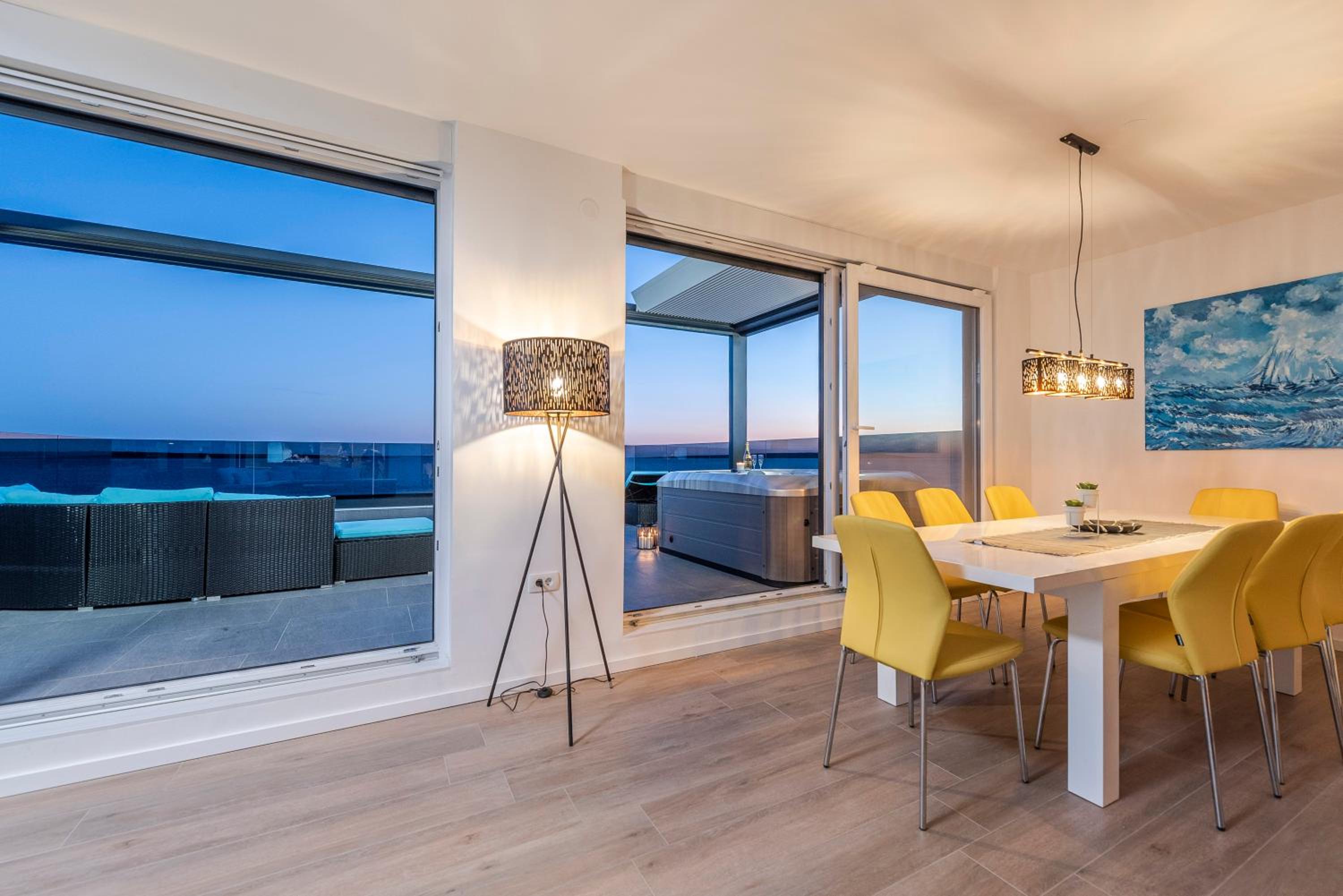 Mediteran luxury penthouse with jacuzzi