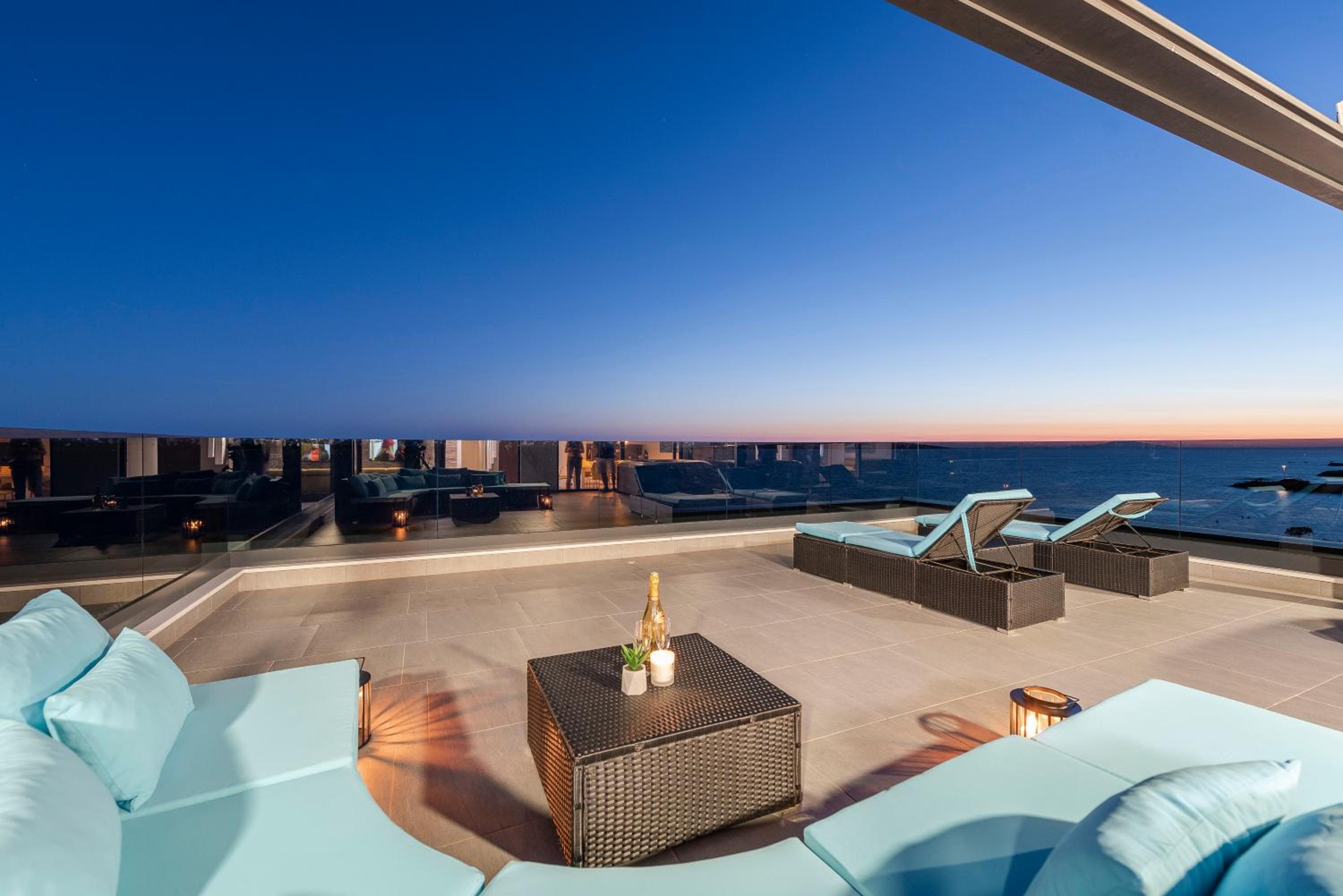Mediteran luxury penthouse with jacuzzi