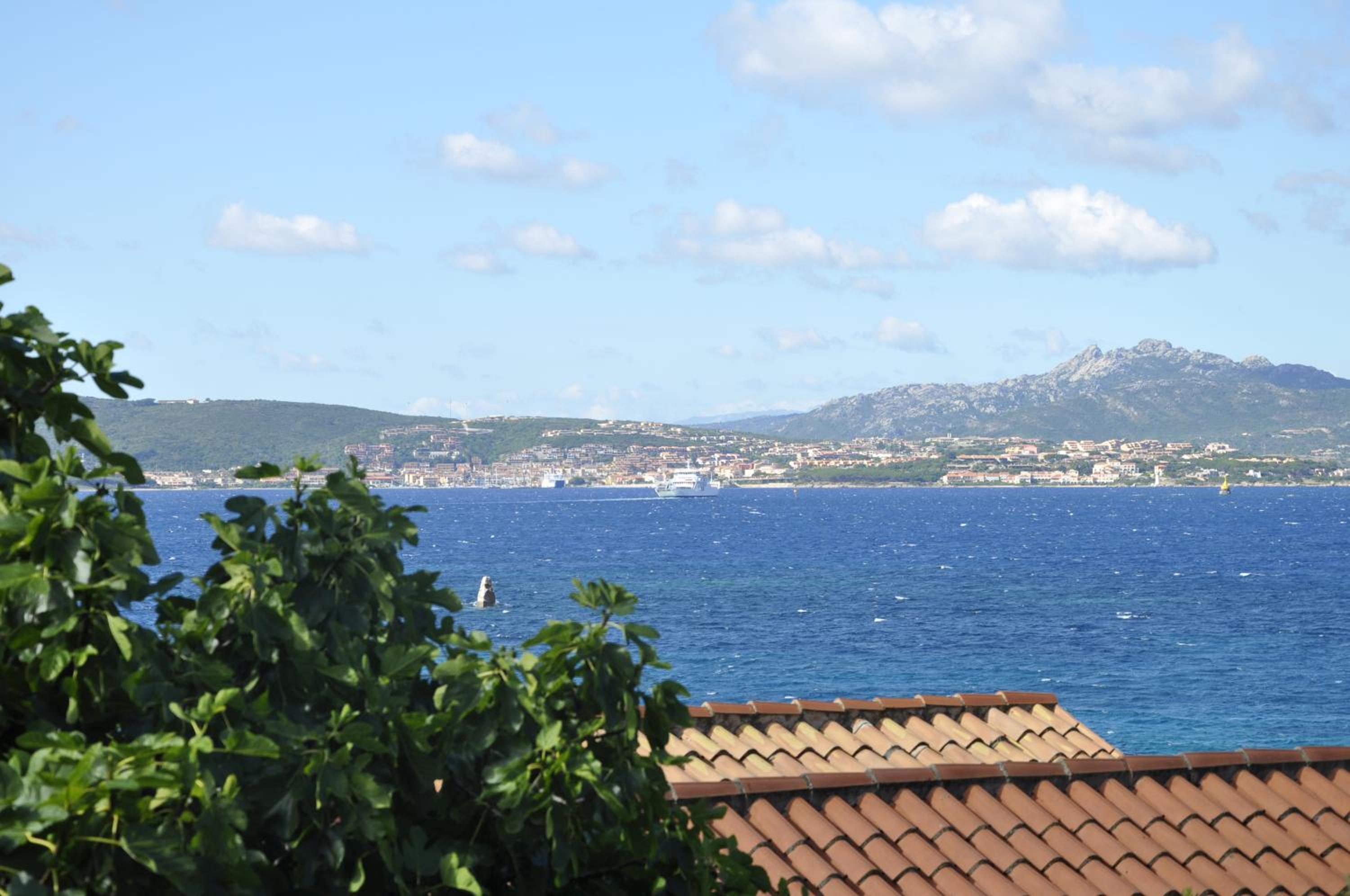 Appartamentino panoramico...con finestra sul mare! view 3