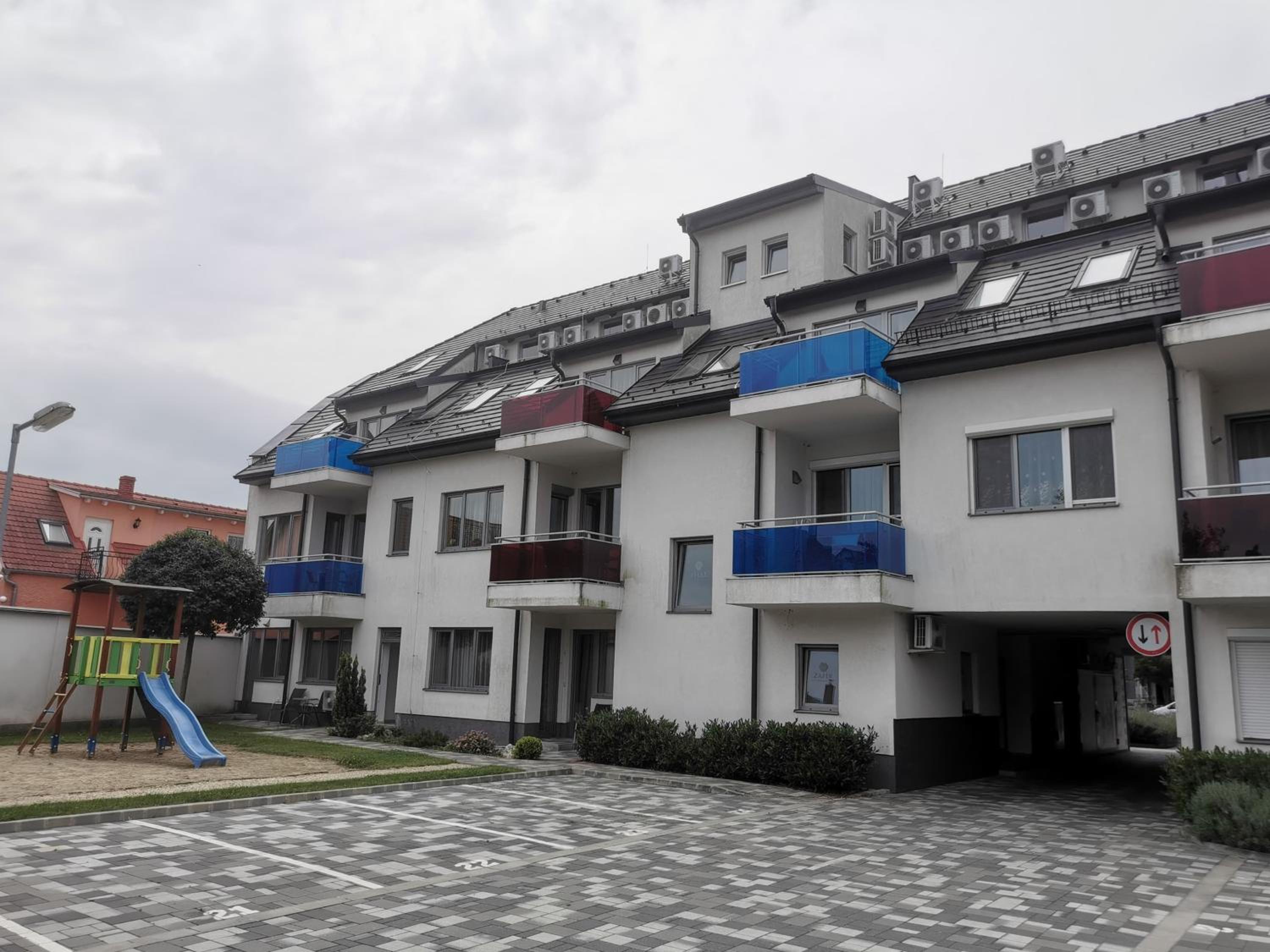 Szabó Lux Apartman view 3