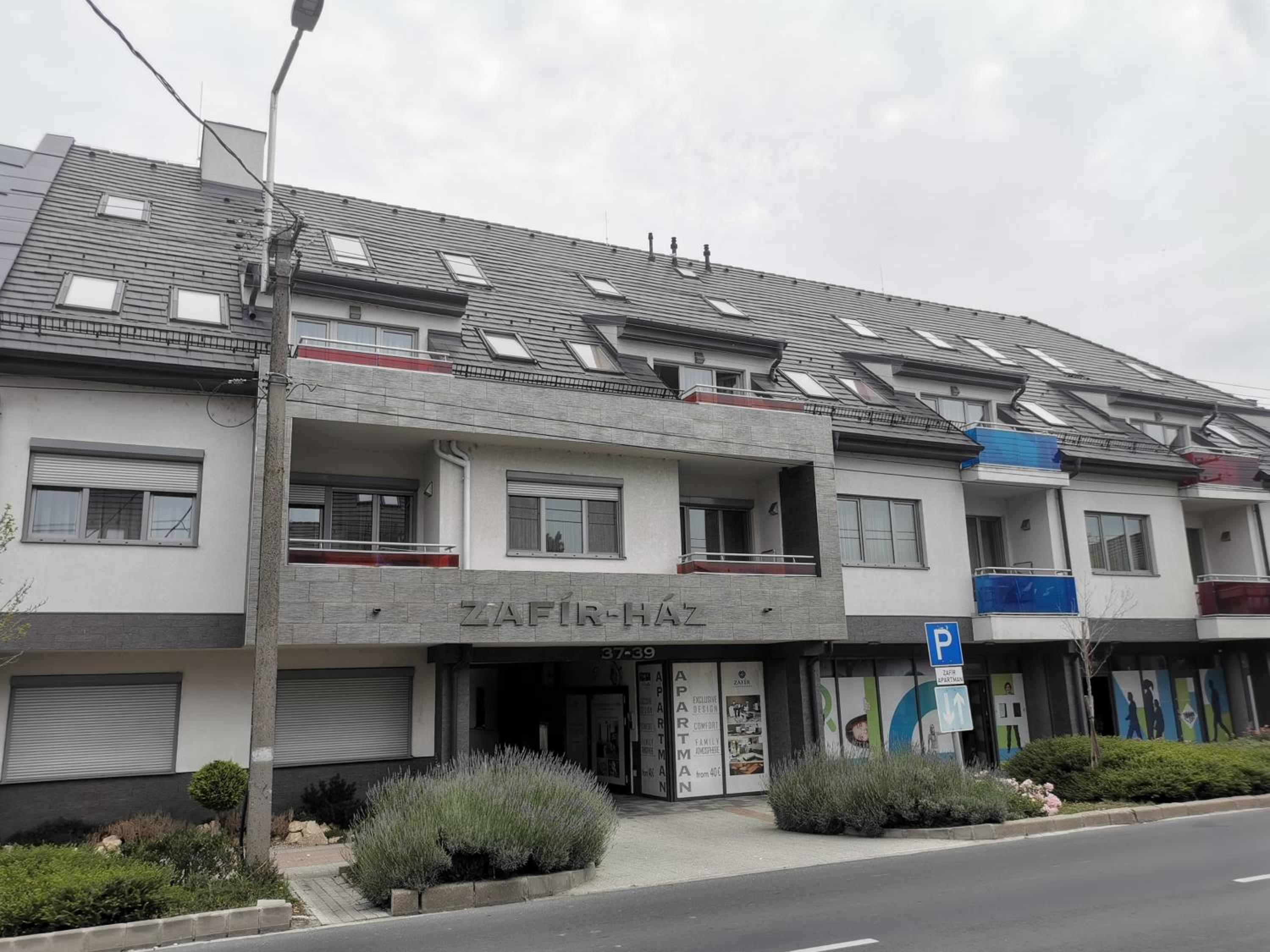 Szabó Lux Apartman view 5