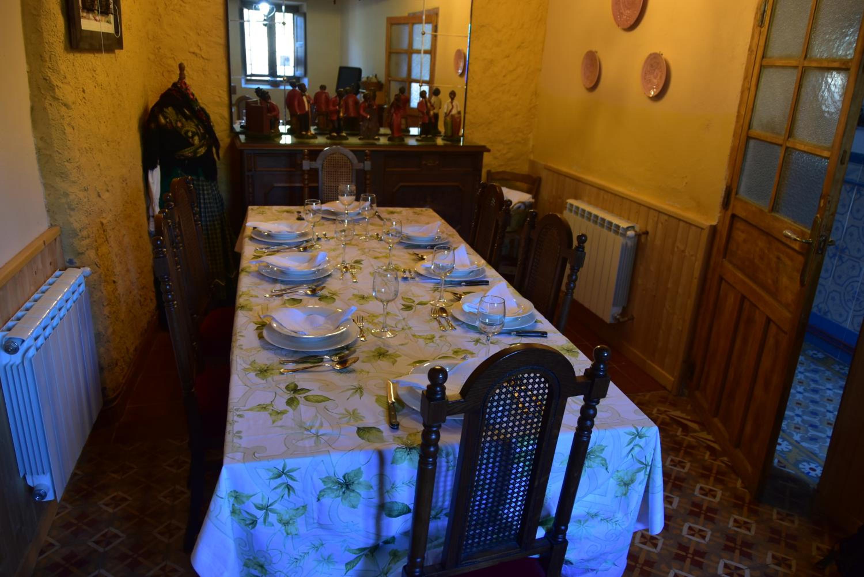 El Peralón de León photo 5