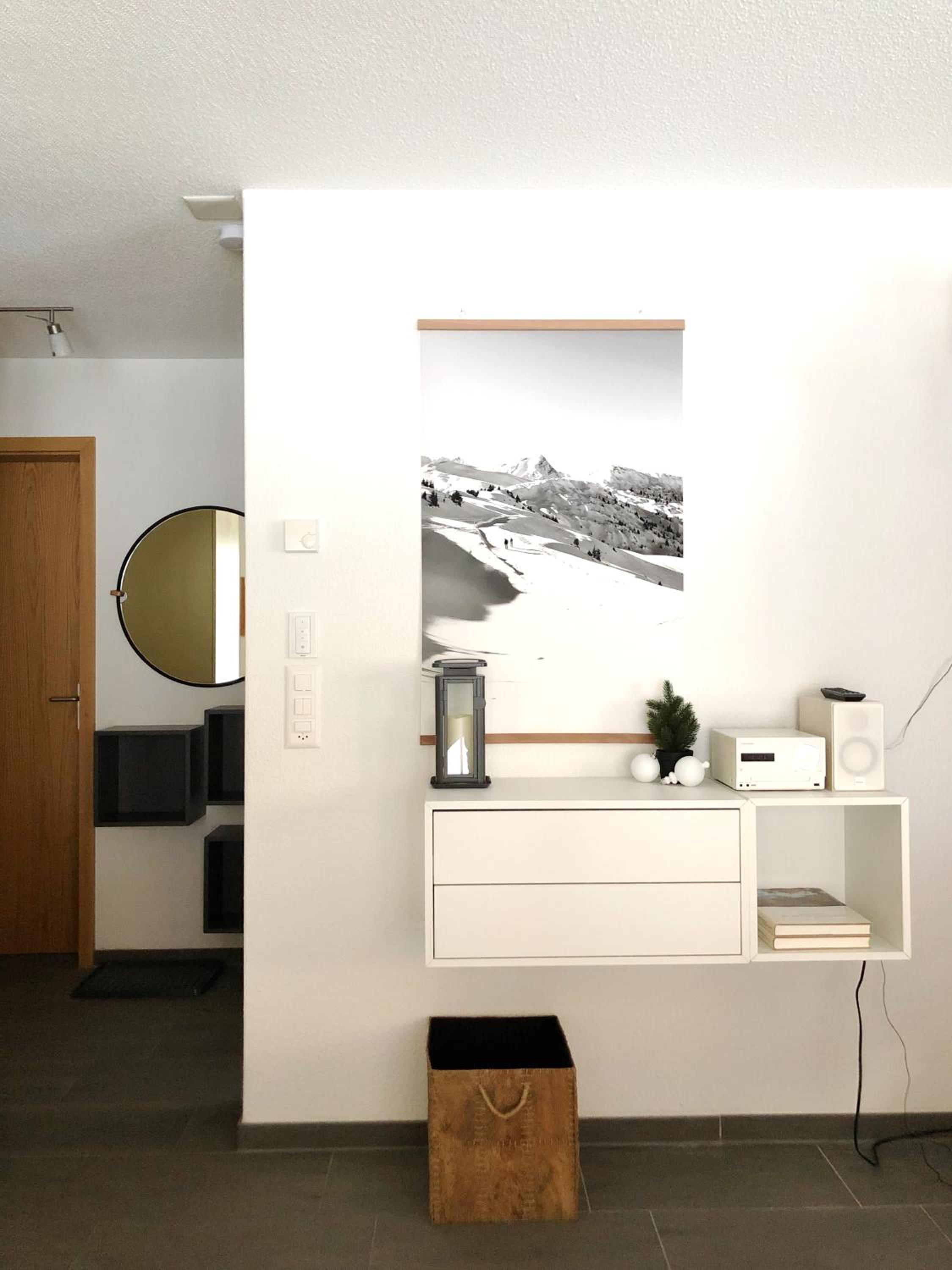 Modern Condo Comfy Queen bed Fast WiFi
