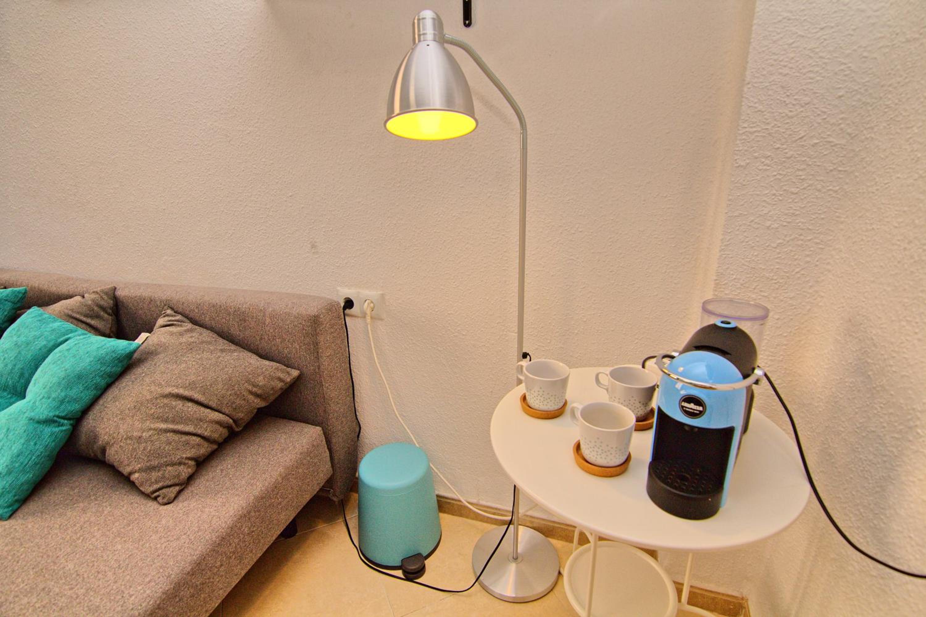 Low cost room Mercado Malaga