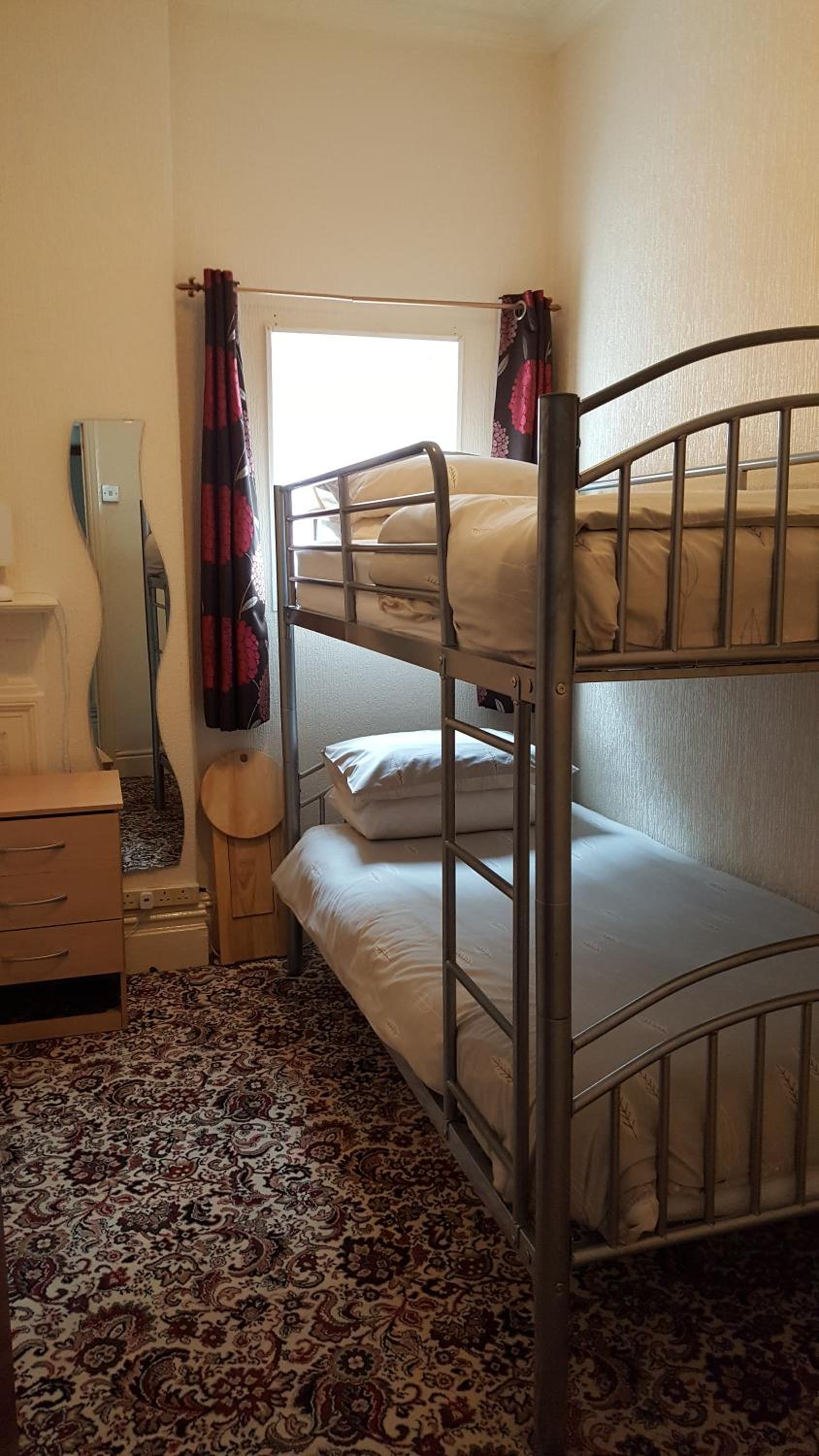 Norwyn Court Holiday Apartments