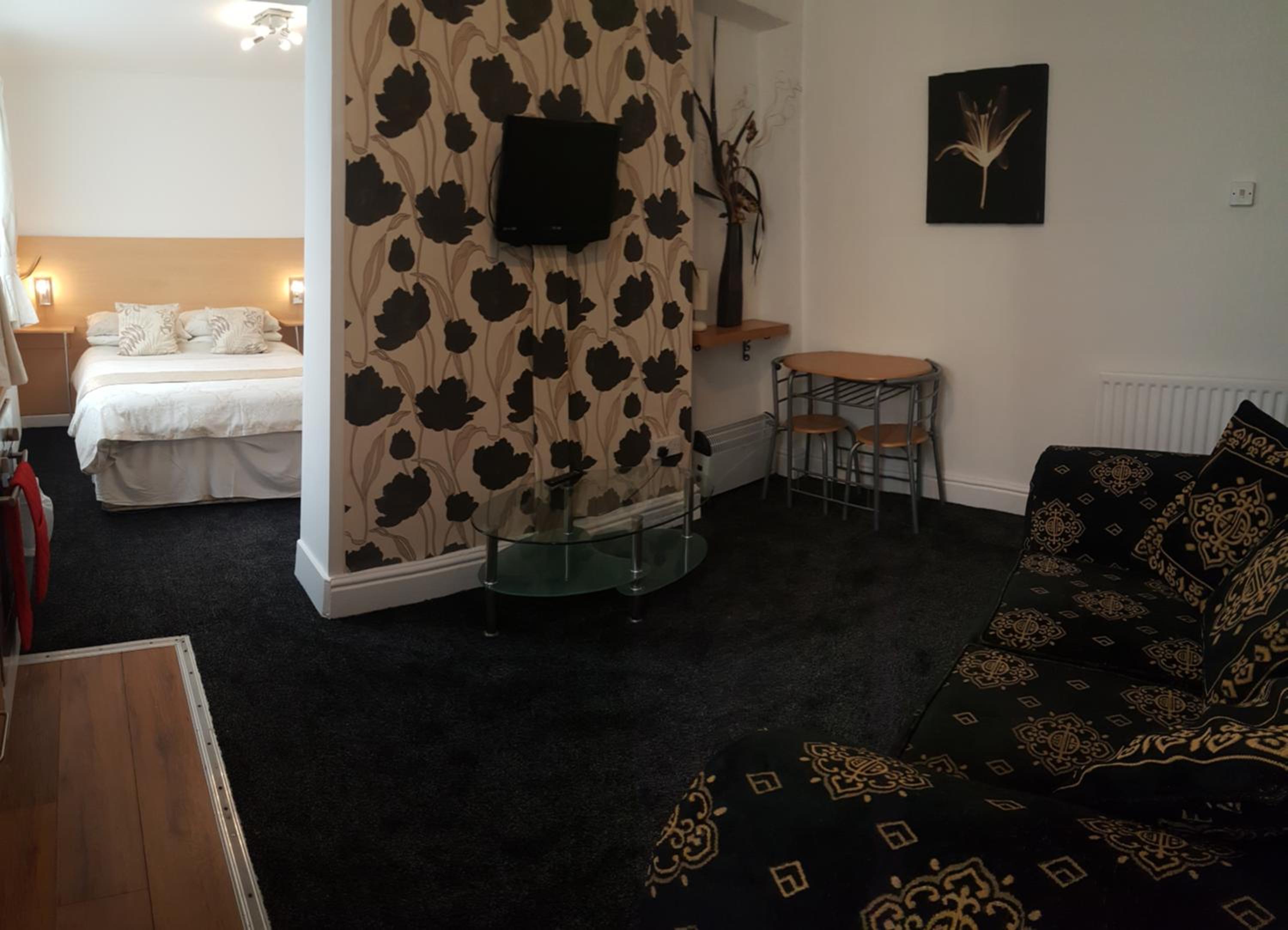 Norwyn Court Holiday Apartments