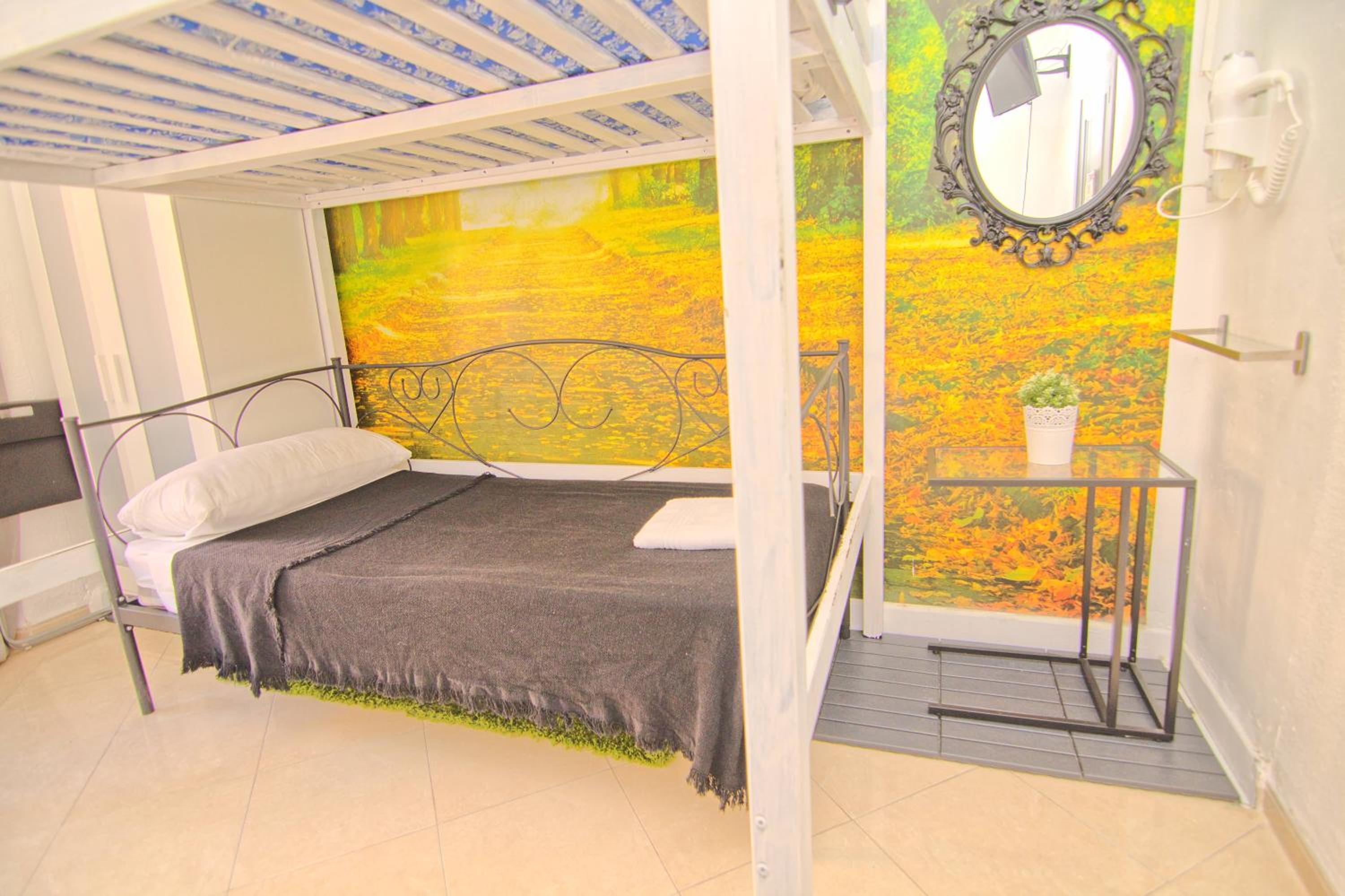 Low cost room Mercado Malaga