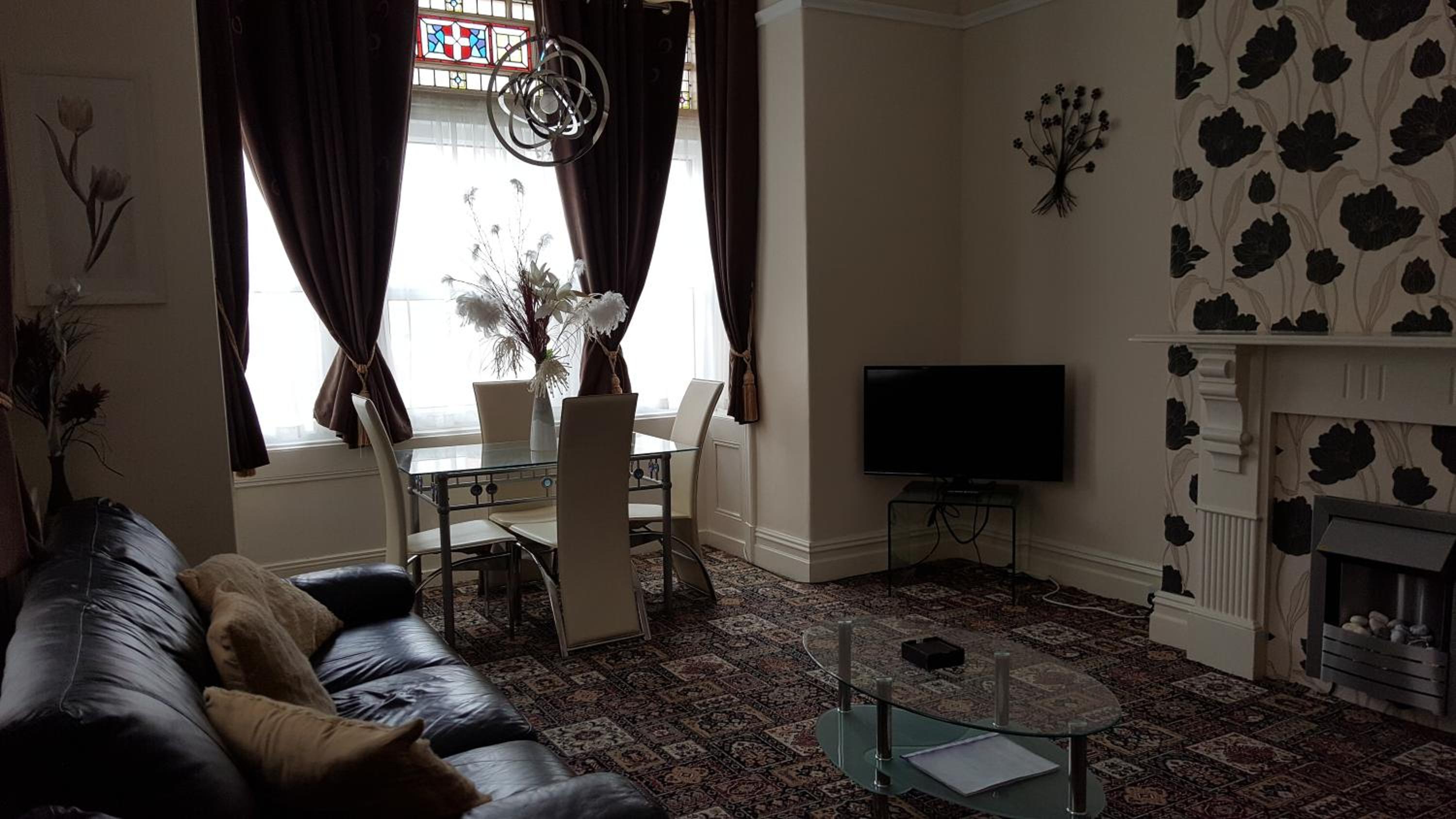 Norwyn Court Holiday Apartments