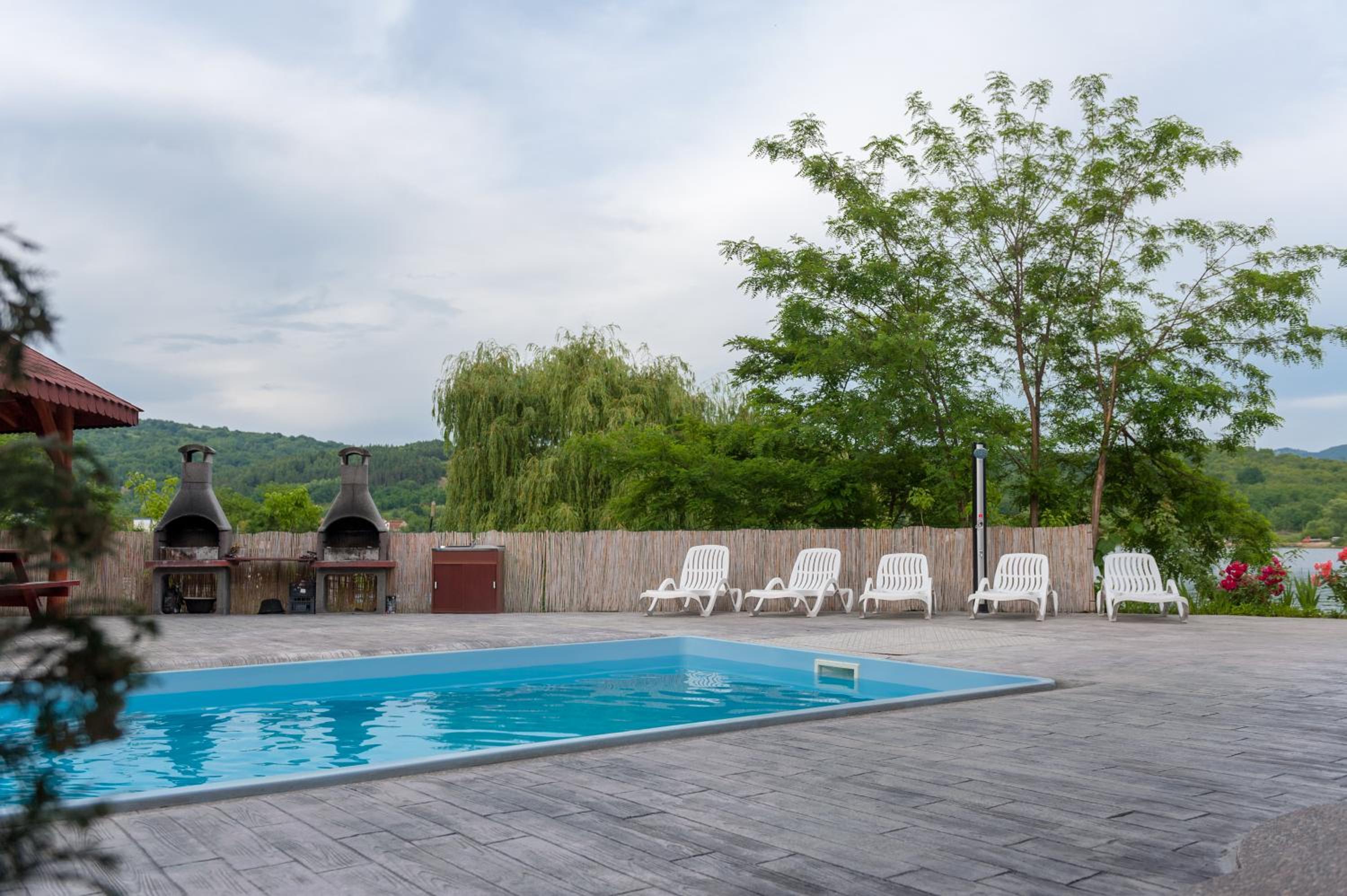 Villa Frans și Căbănuțe view 4