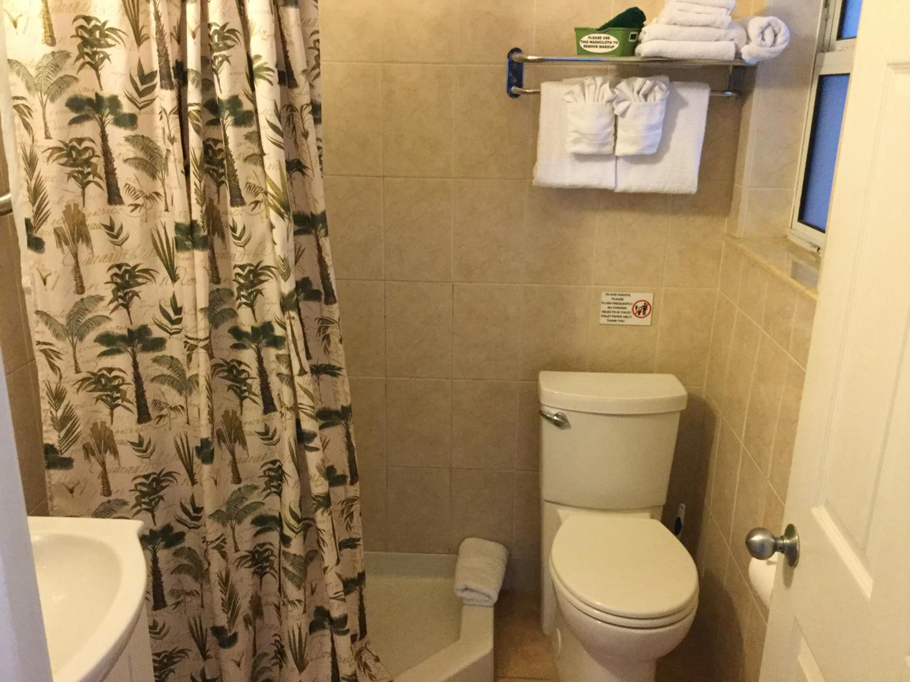 Breakaway Inn Guest House
