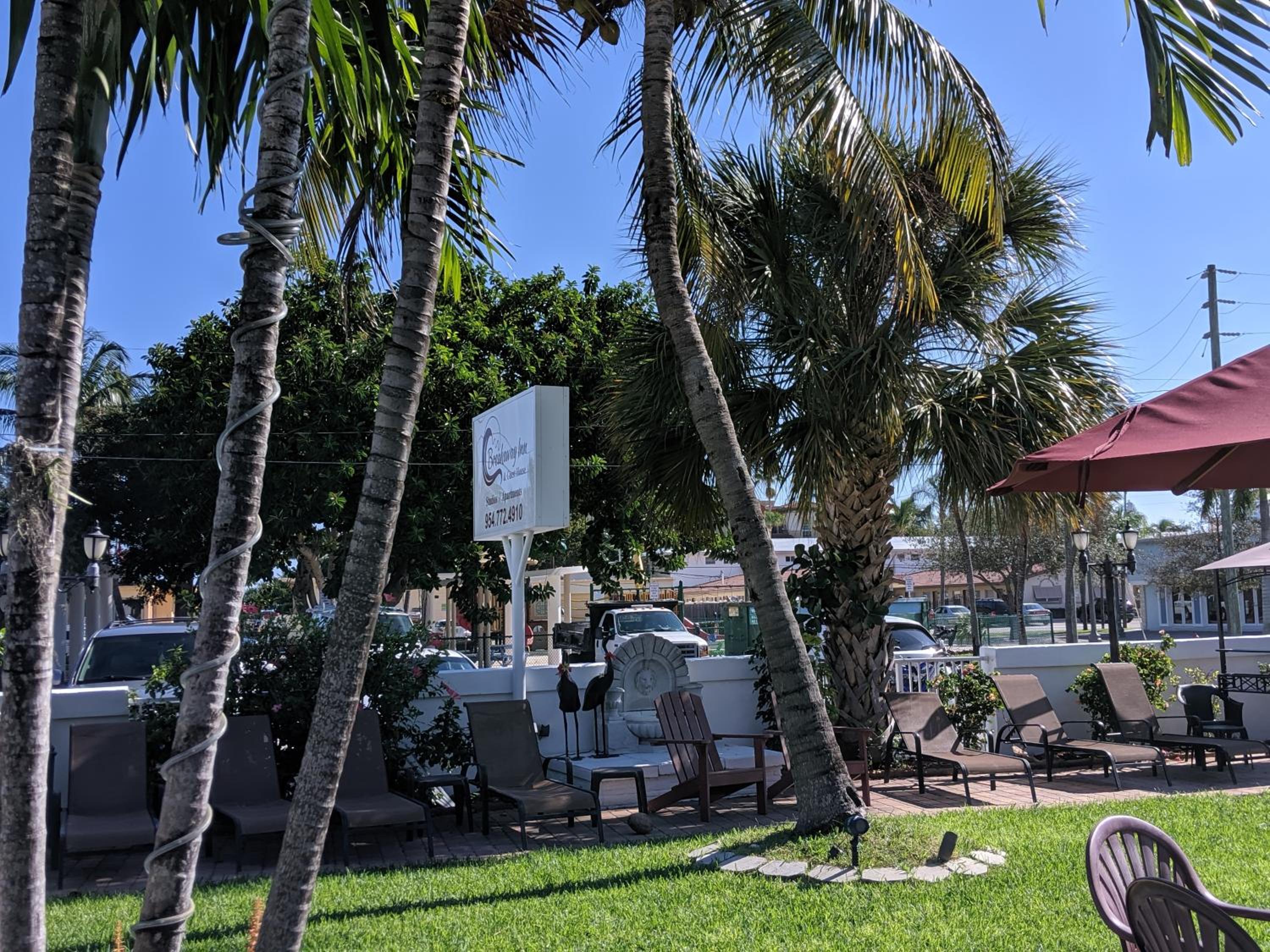 Breakaway Inn Guest House