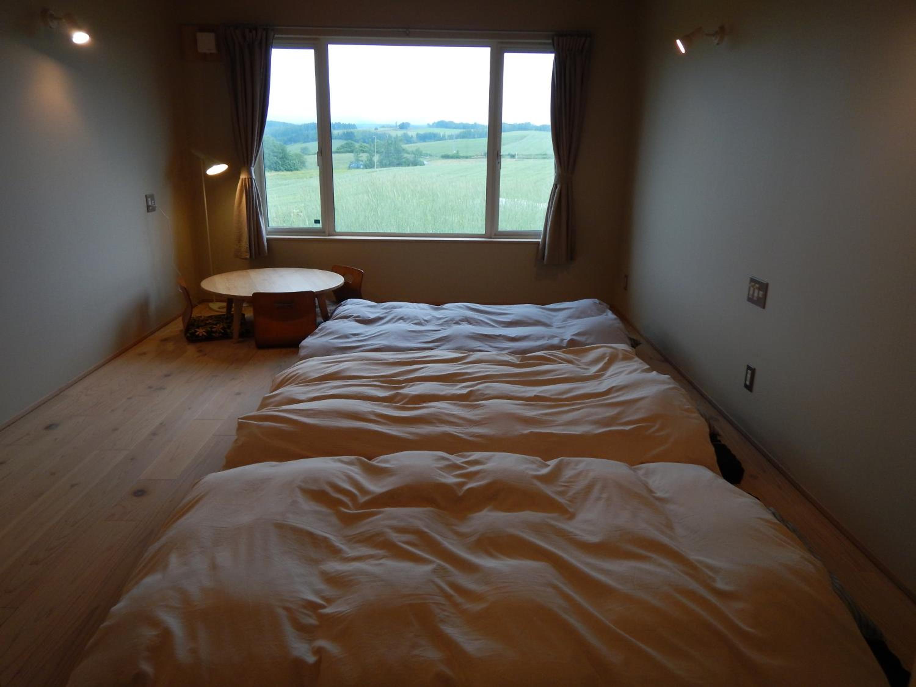 Photo 8