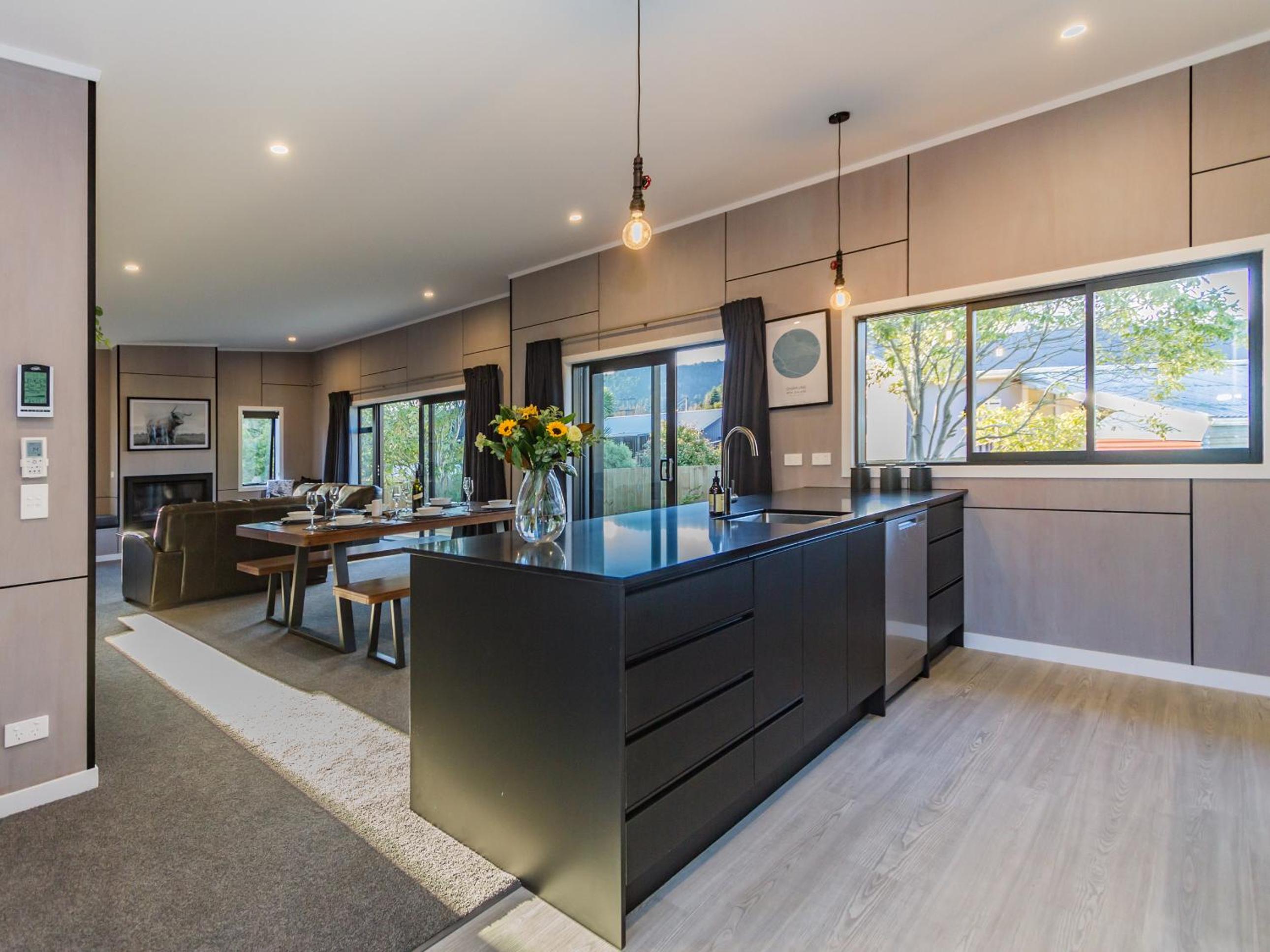 Ohakune Snowhaus - Ohakune Holiday Home